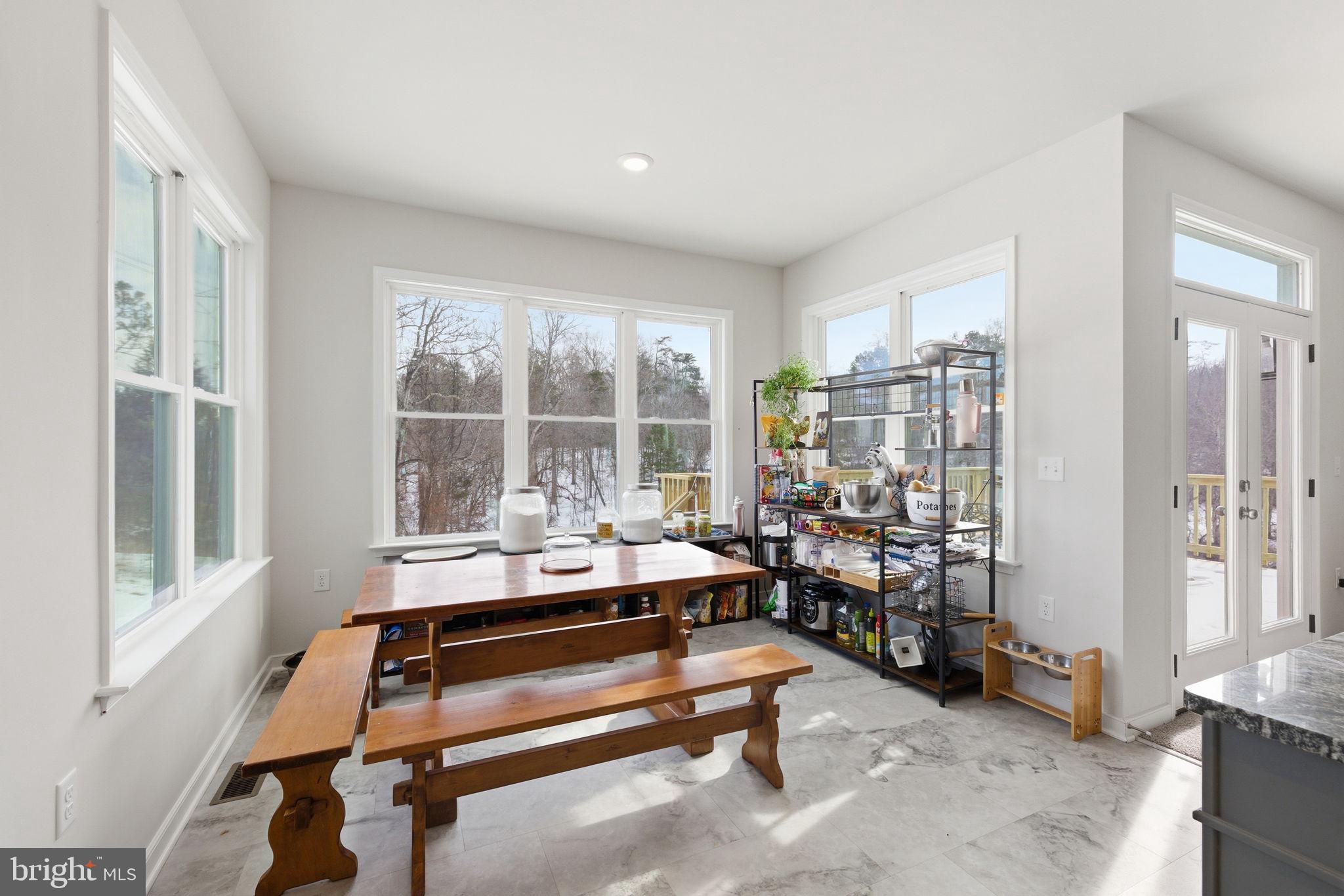 AMISSVILLE - Residential