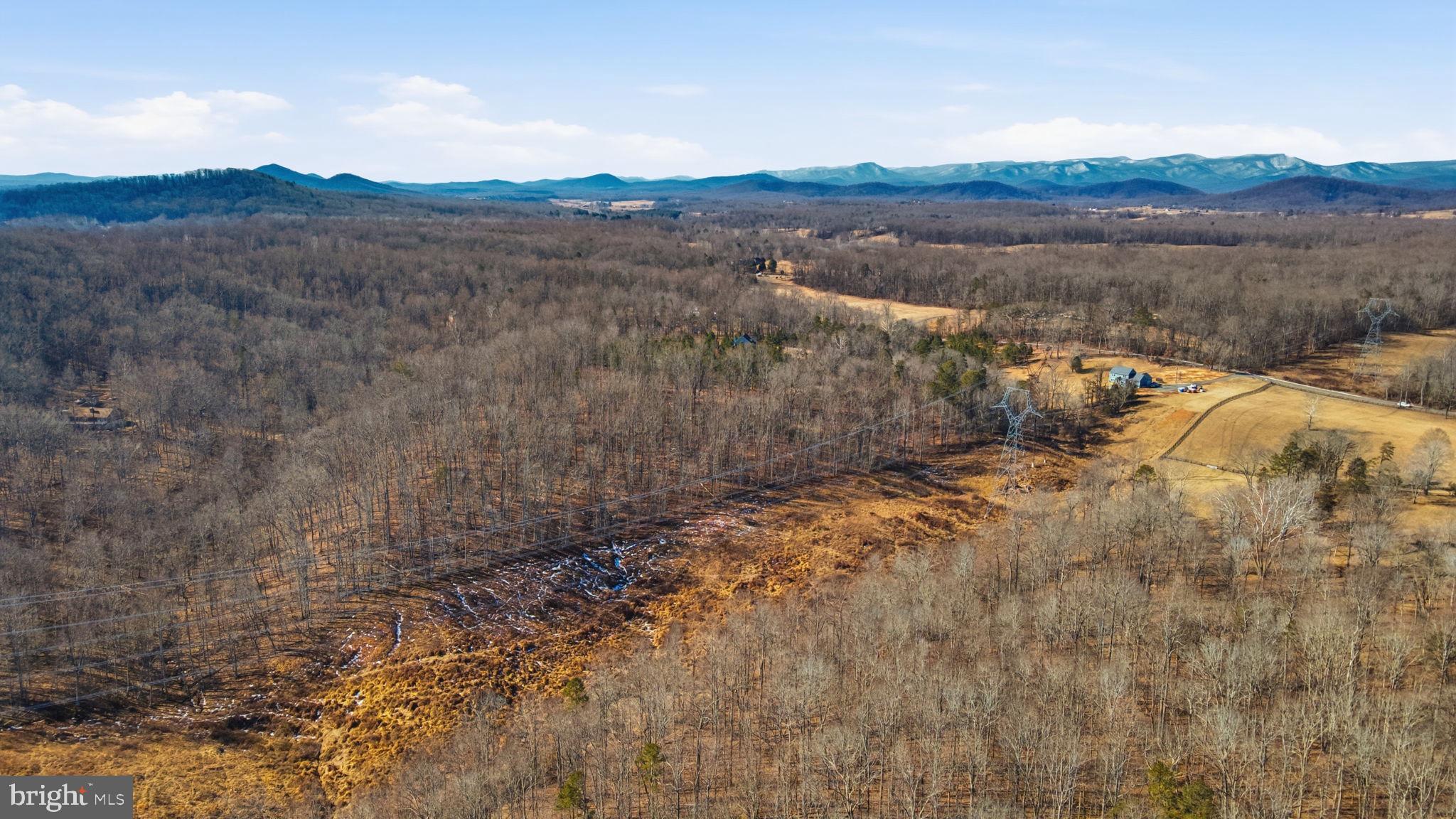 AMISSVILLE - Residential