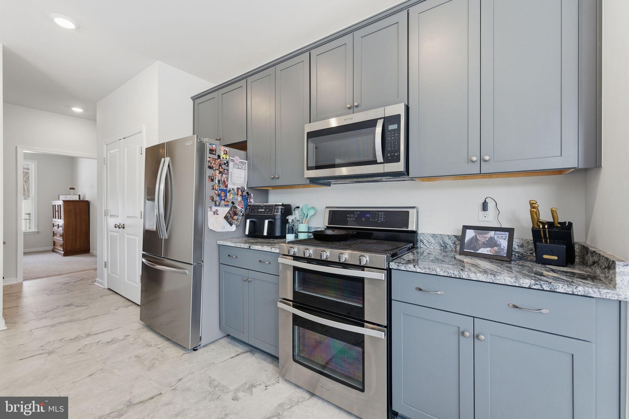 AMISSVILLE - Residential