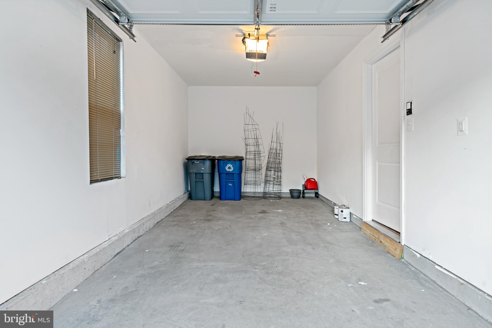 BROOKFIELD - Residential