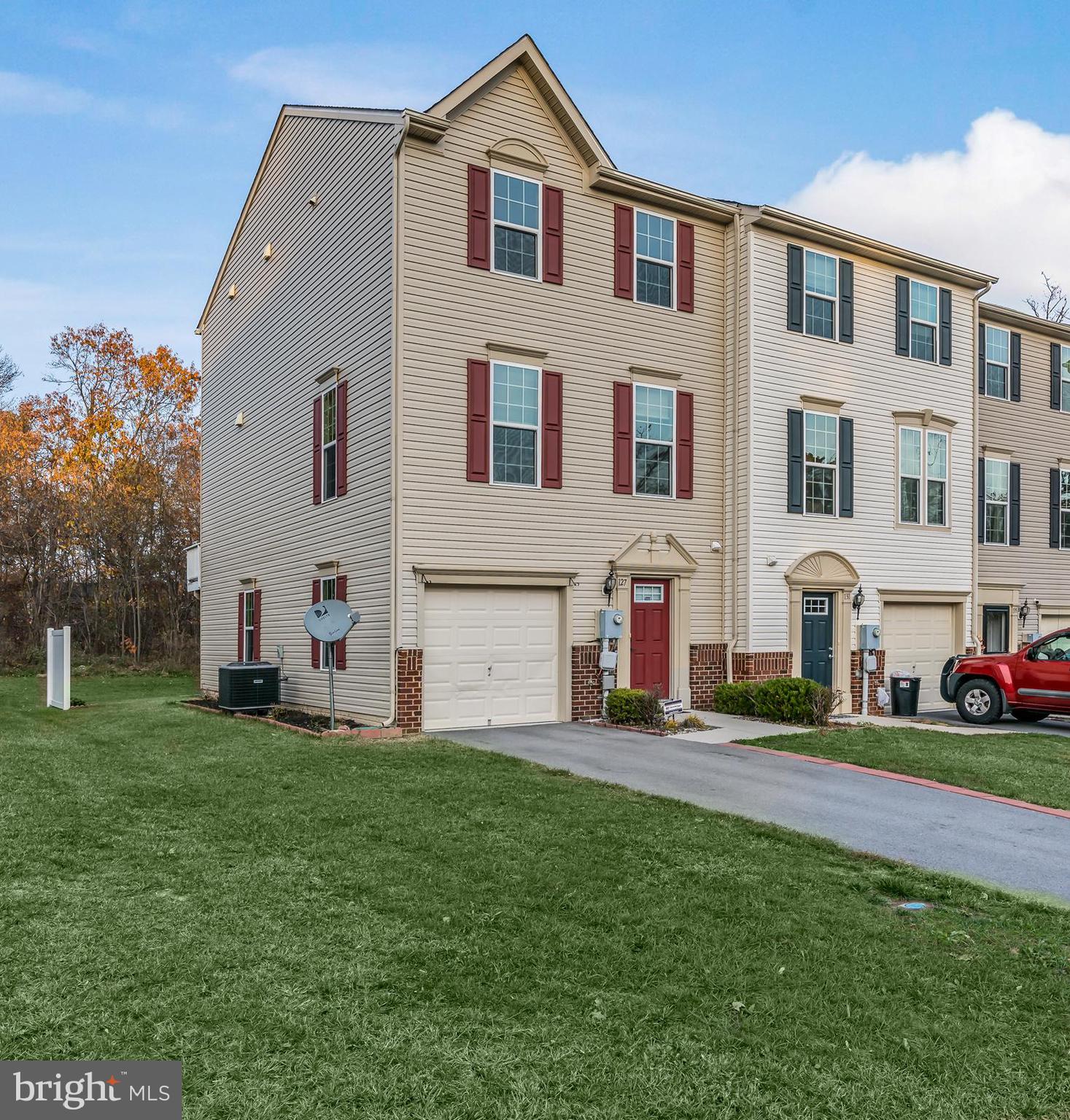 BROOKFIELD - Residential