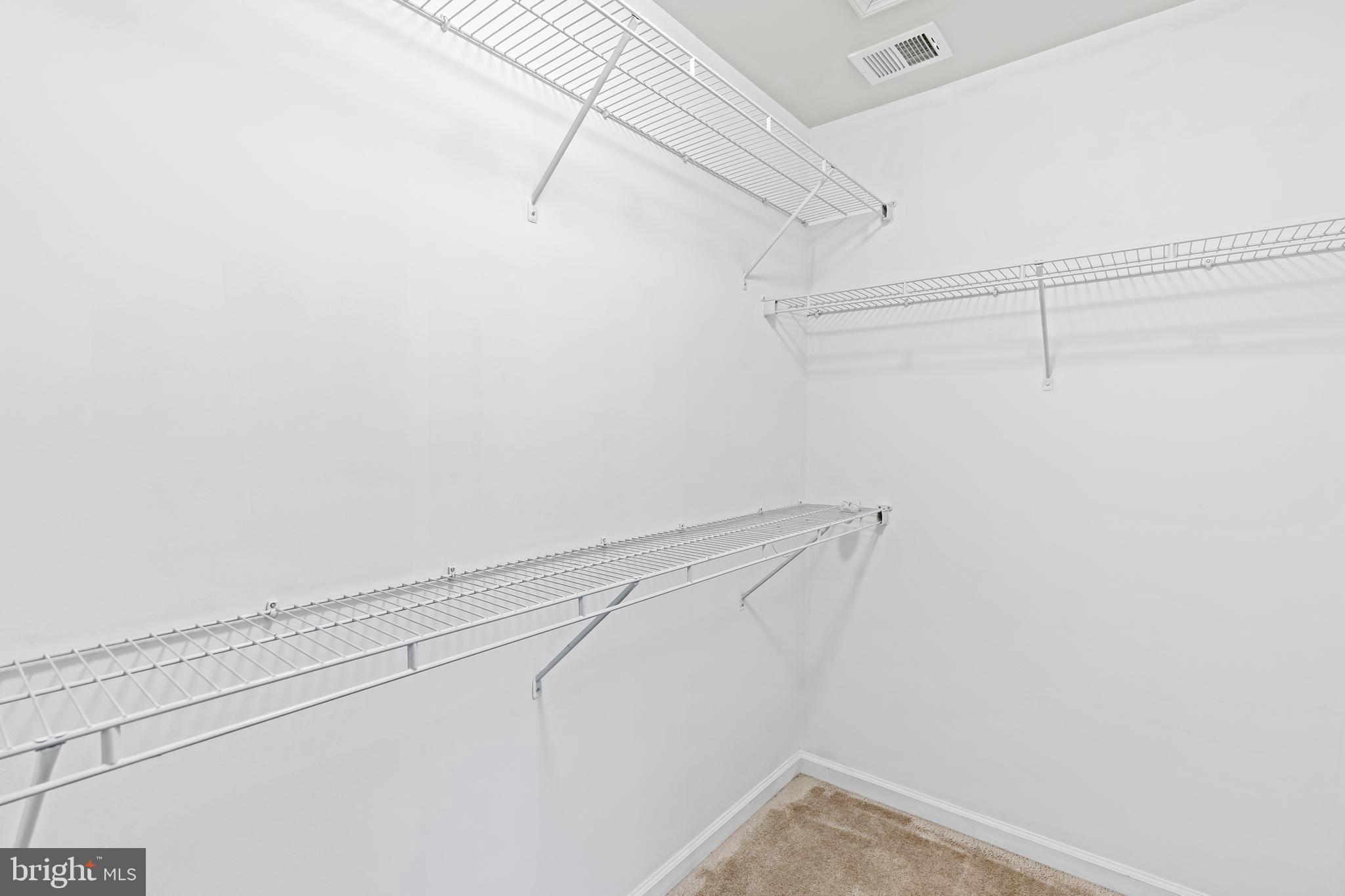 BROOKFIELD - Residential