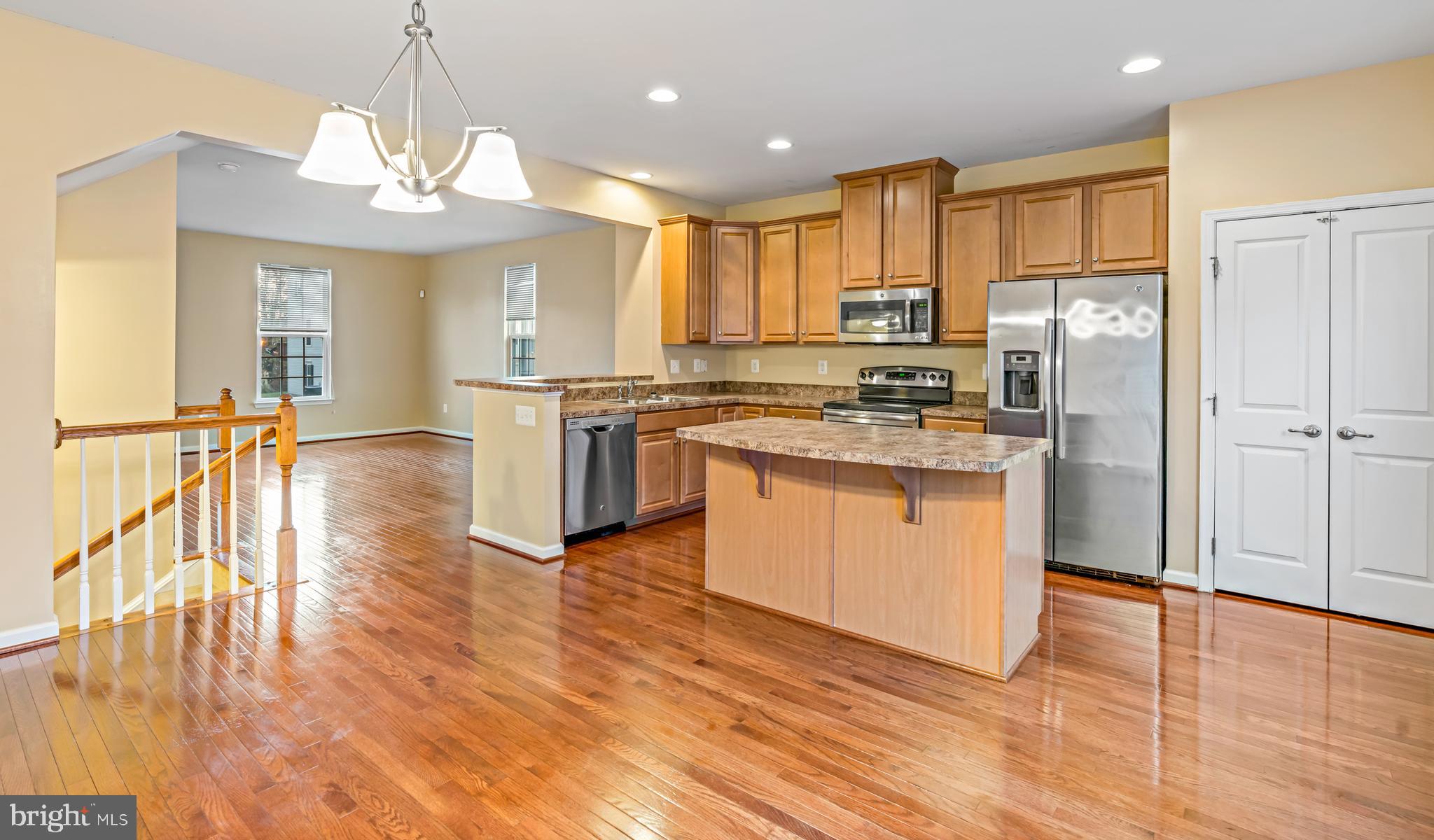 BROOKFIELD - Residential