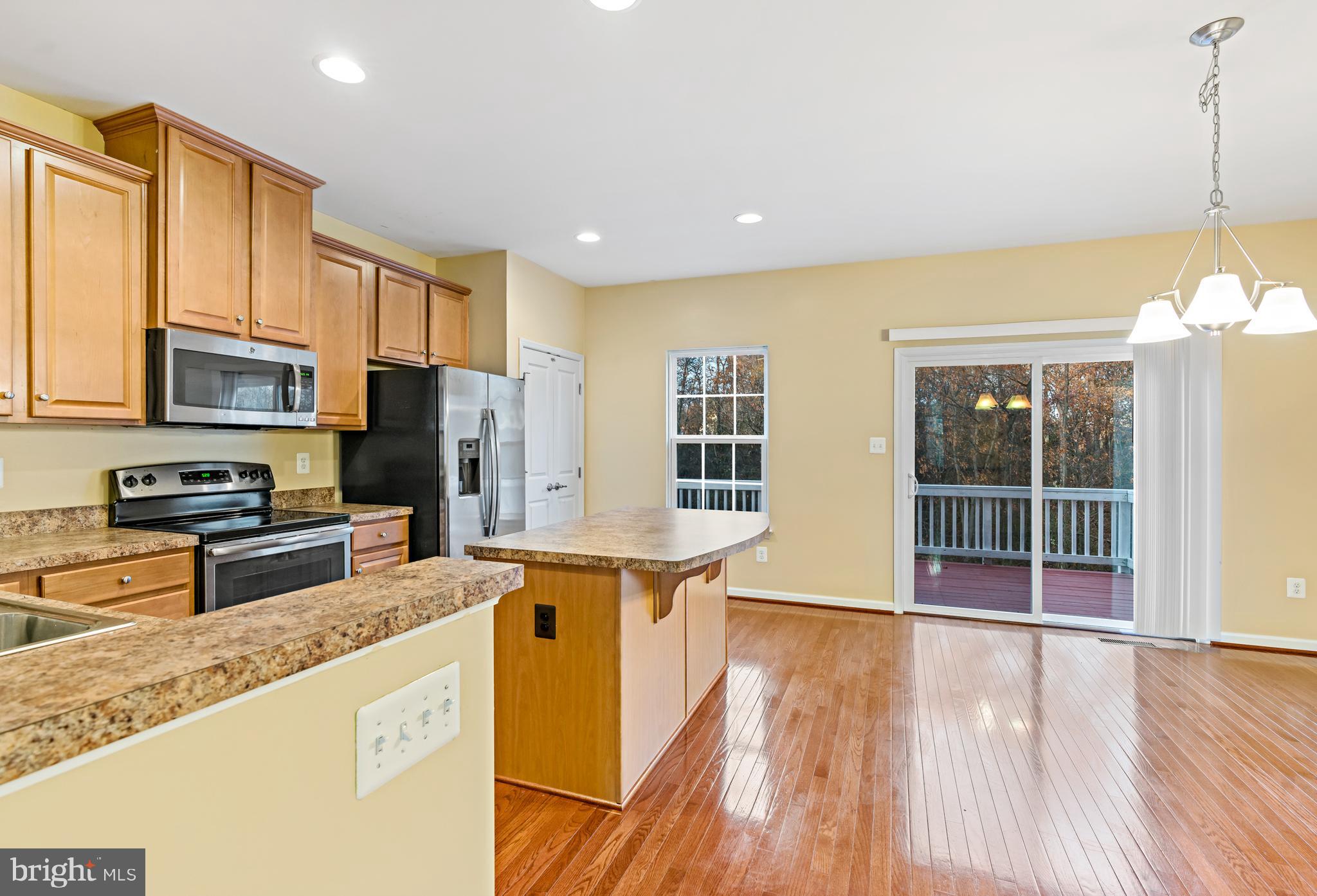 BROOKFIELD - Residential