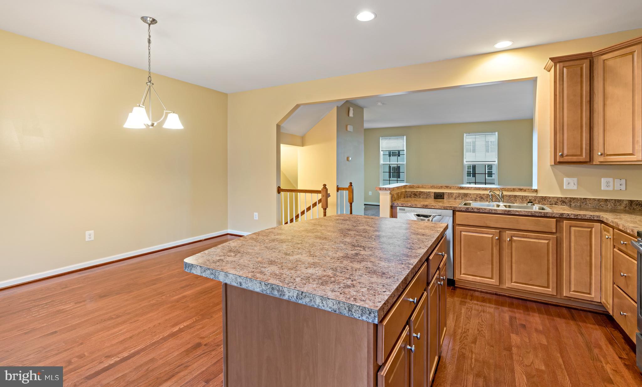 BROOKFIELD - Residential