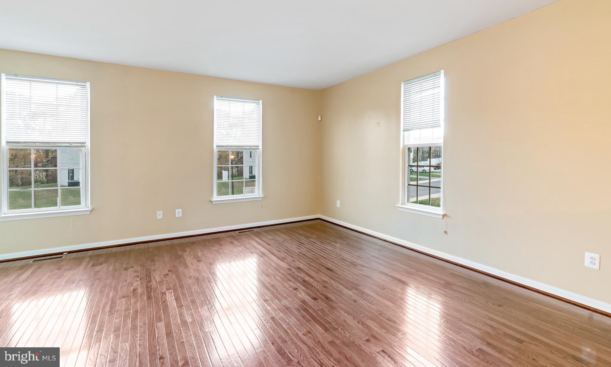 BROOKFIELD - Residential