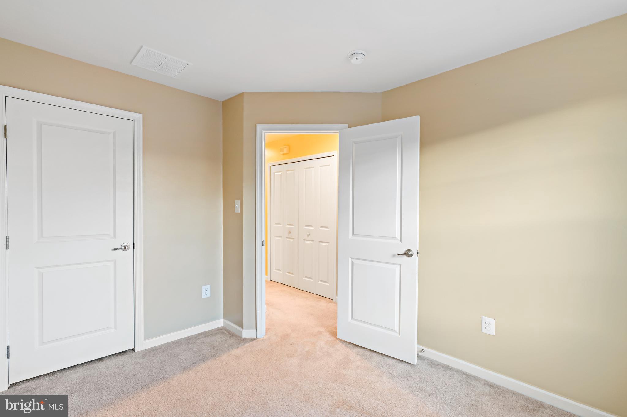 BROOKFIELD - Residential