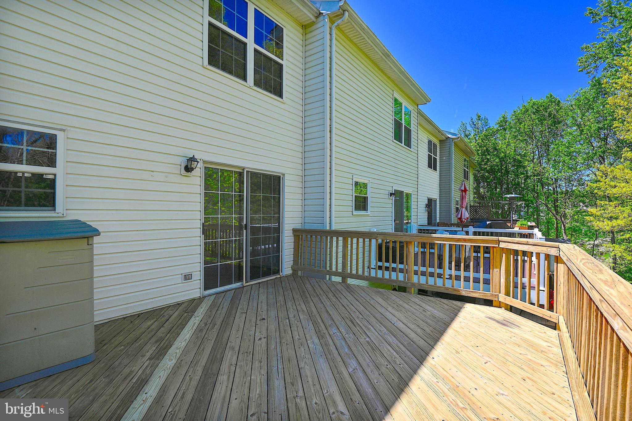 SUBURBIA - Residential