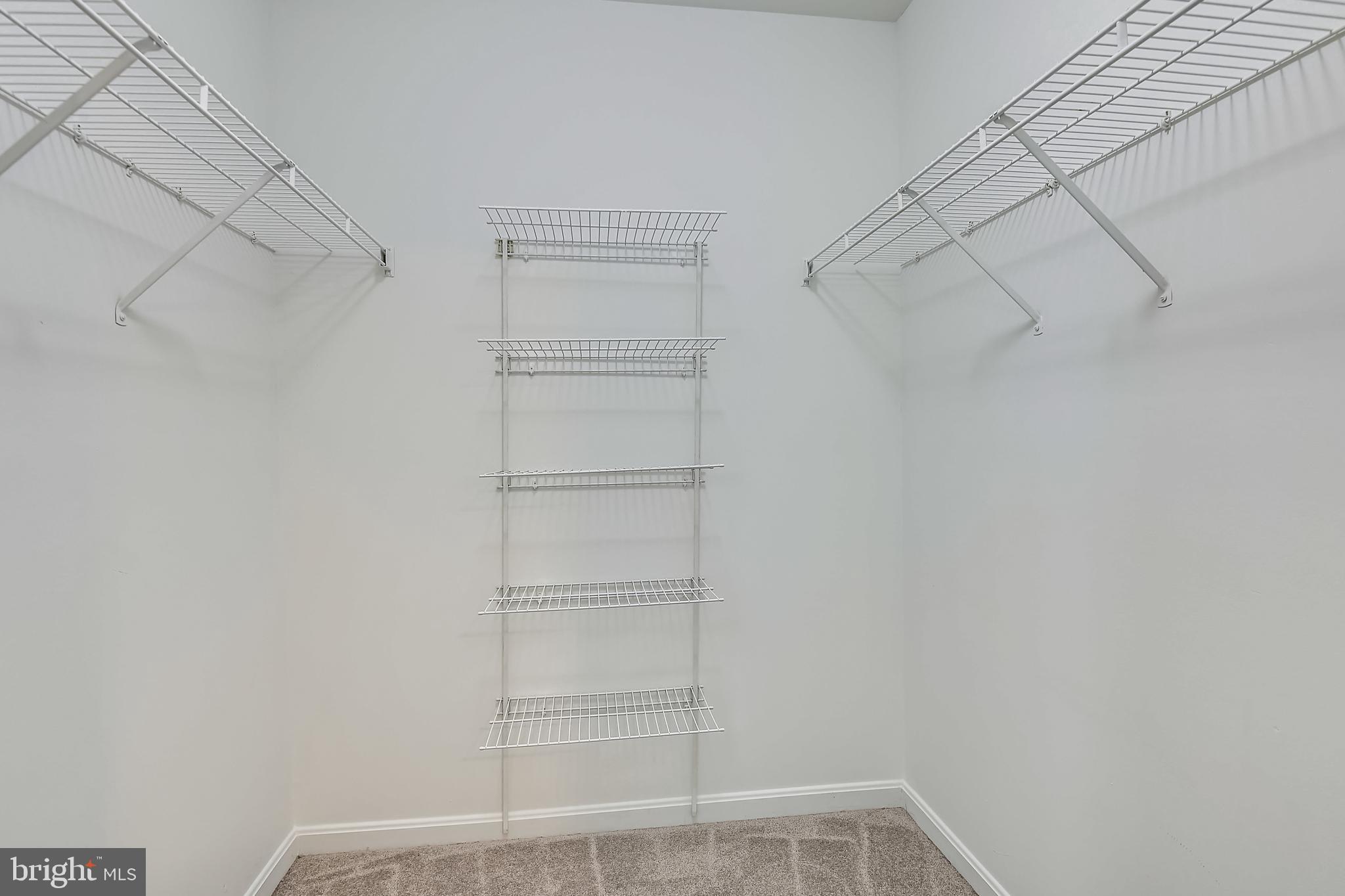 SUBURBIA - Residential