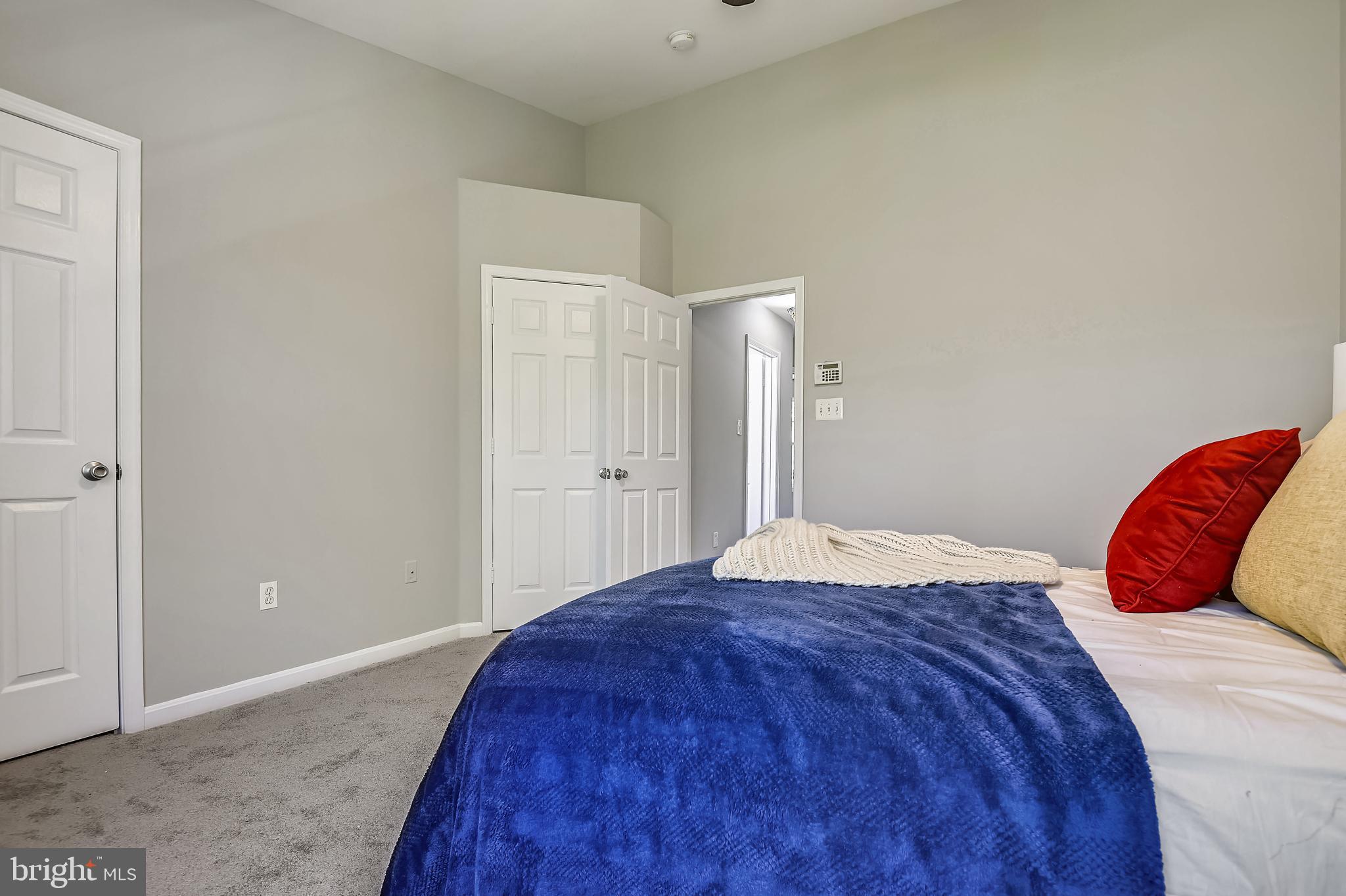 SUBURBIA - Residential