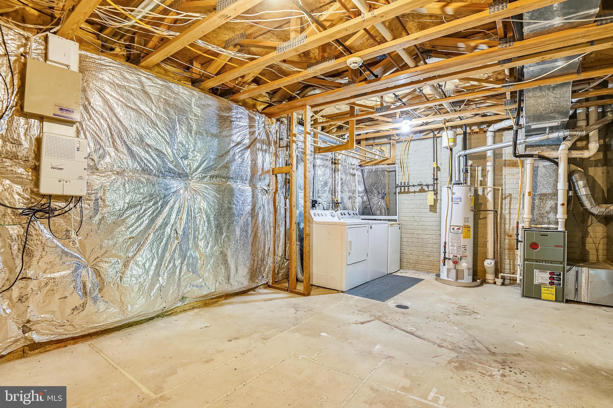 SUBURBIA - Residential