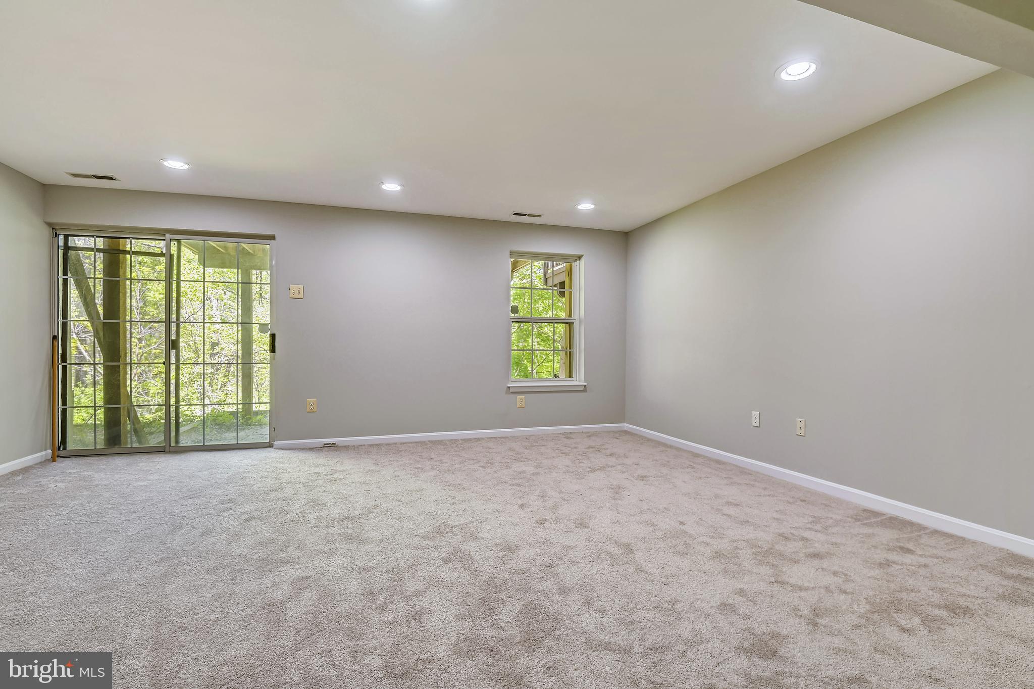 SUBURBIA - Residential