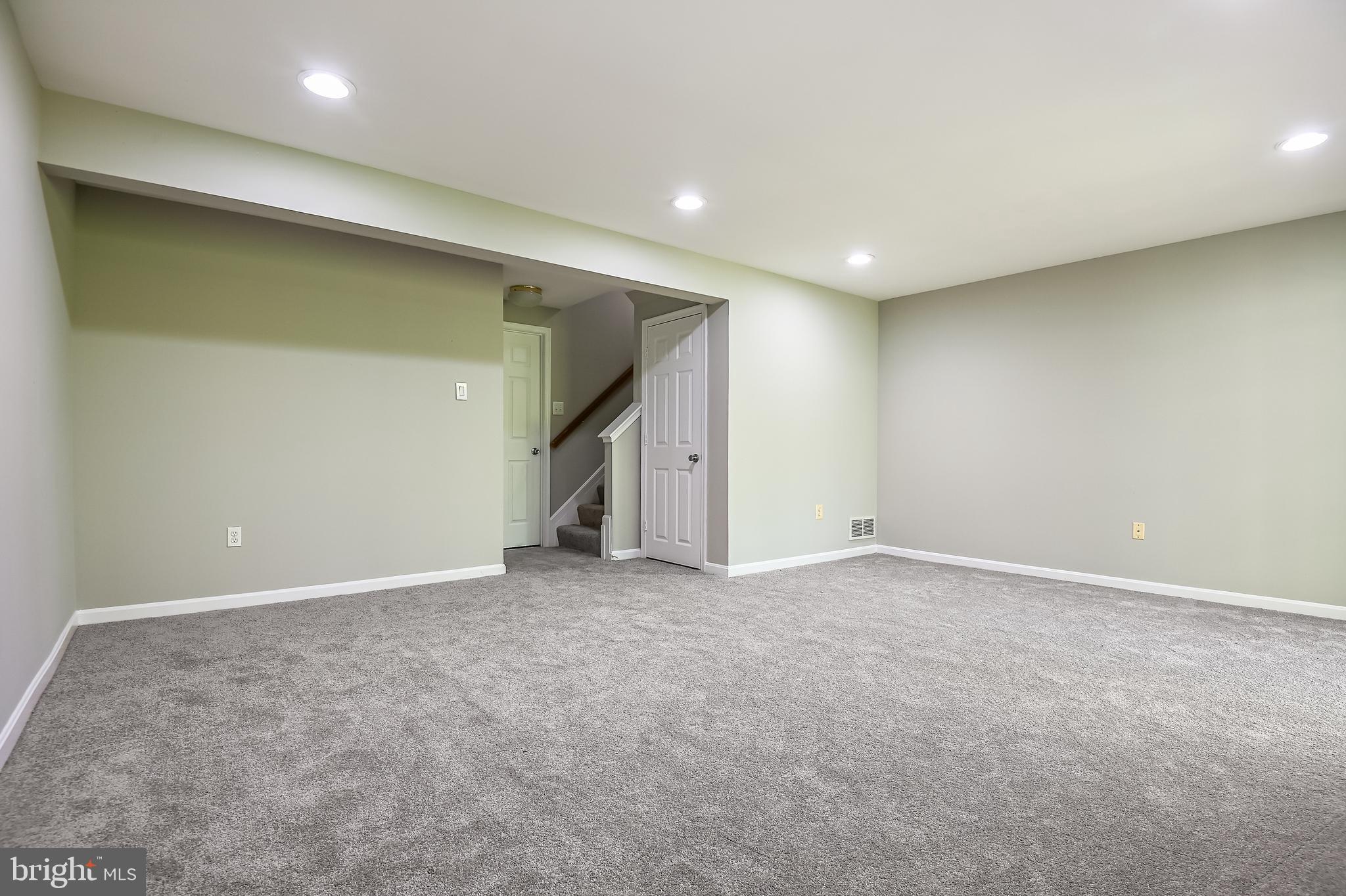 SUBURBIA - Residential