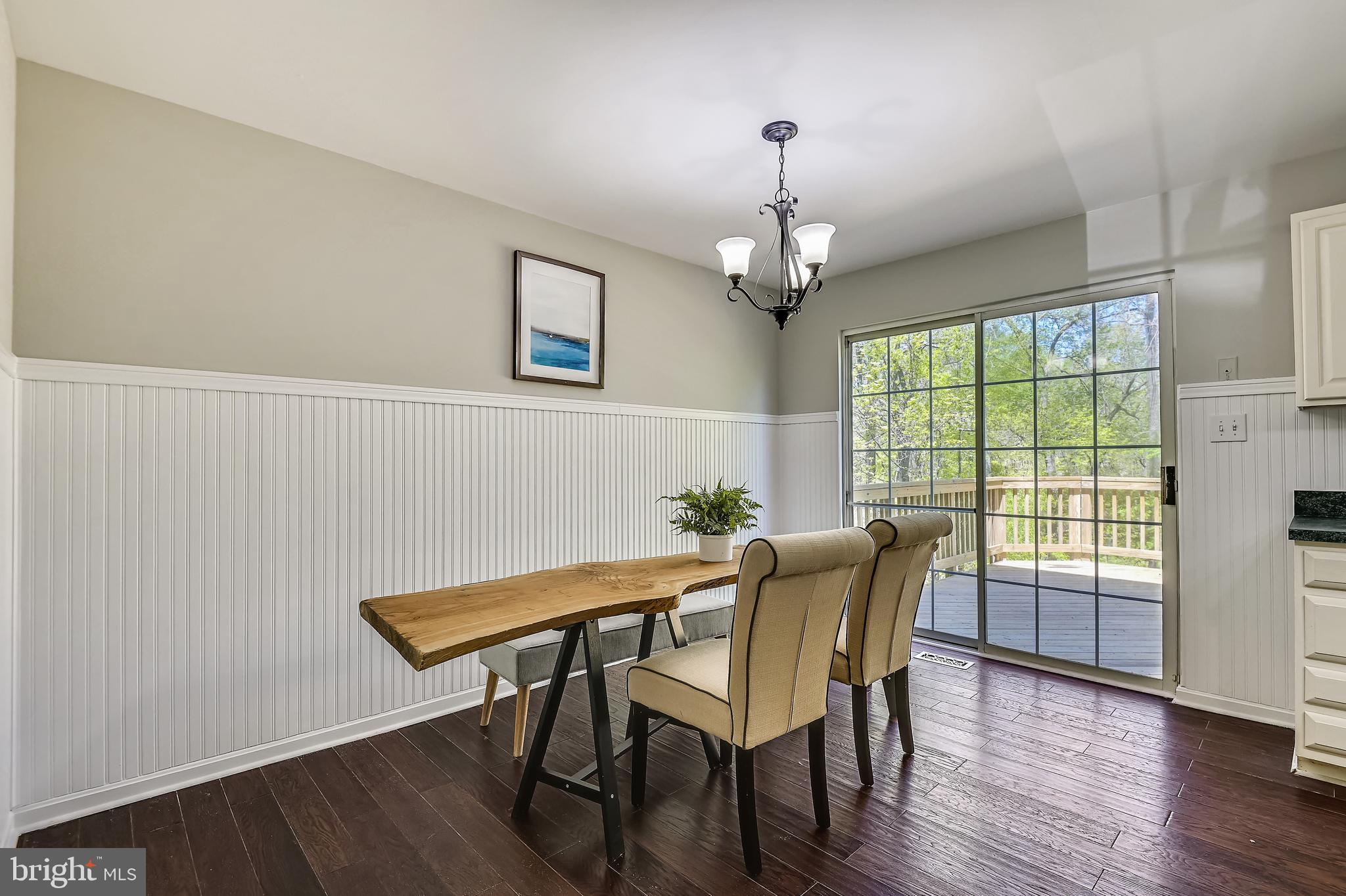 SUBURBIA - Residential