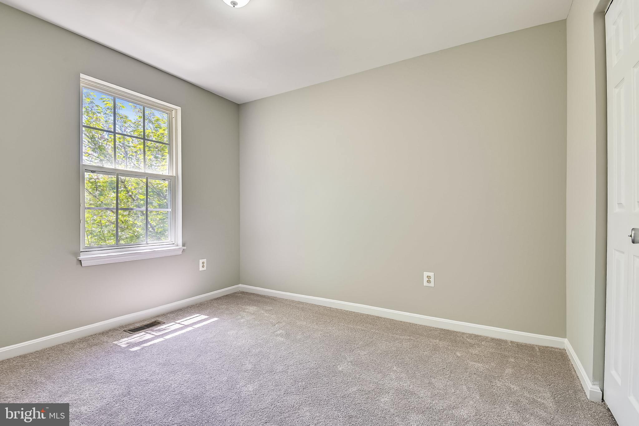 SUBURBIA - Residential