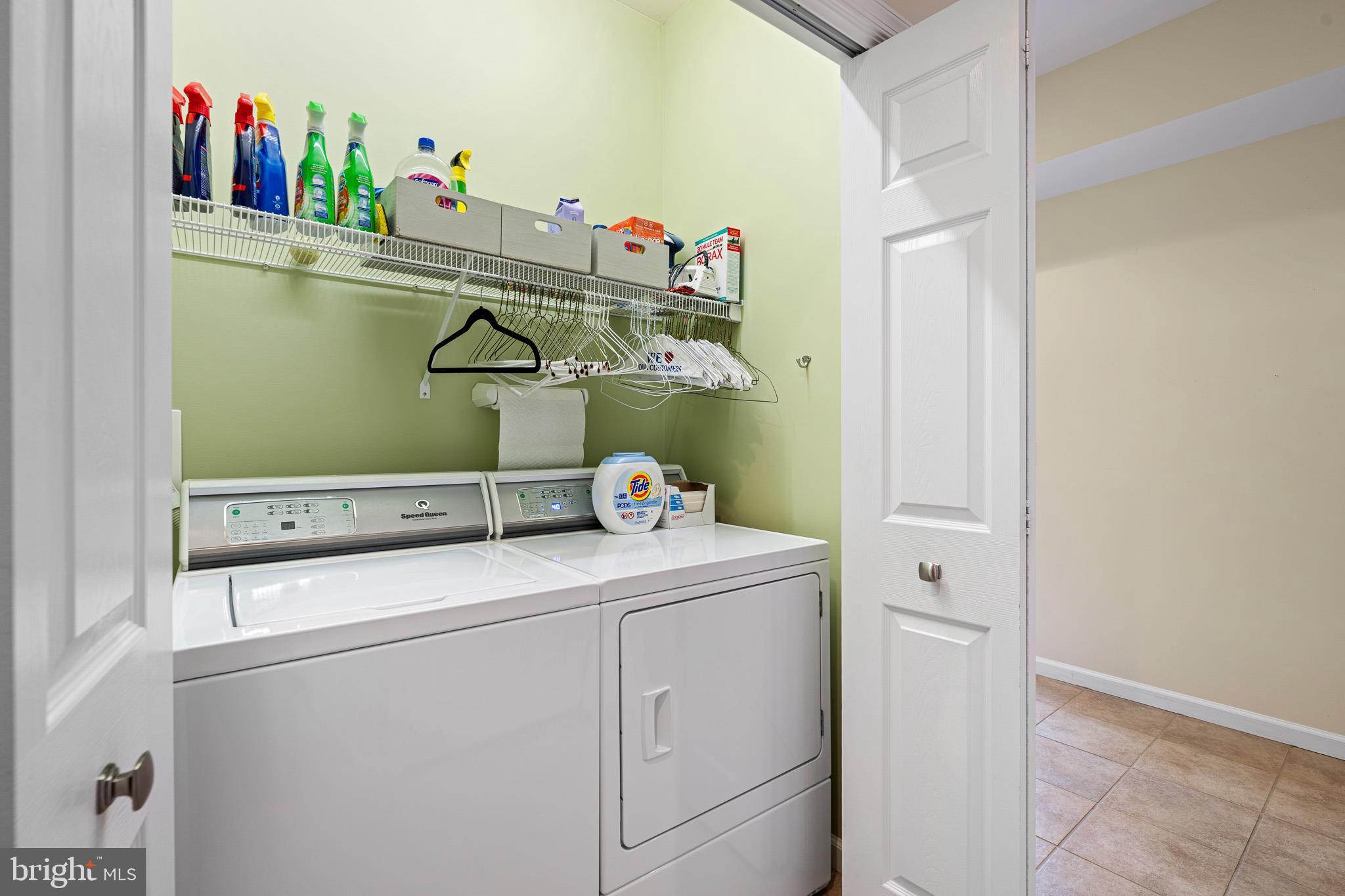 SALT POND - Residential