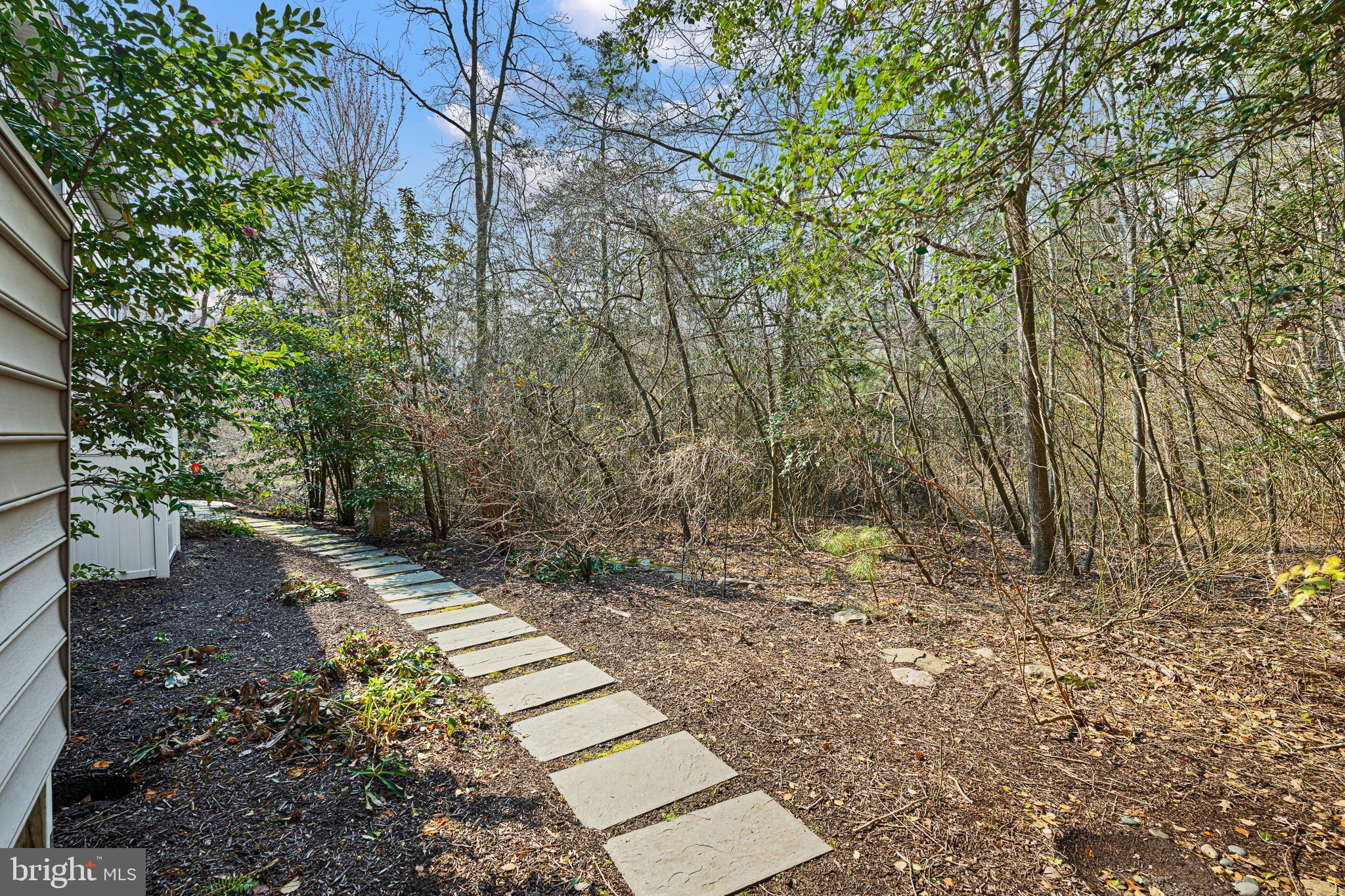 SALT POND - Residential
