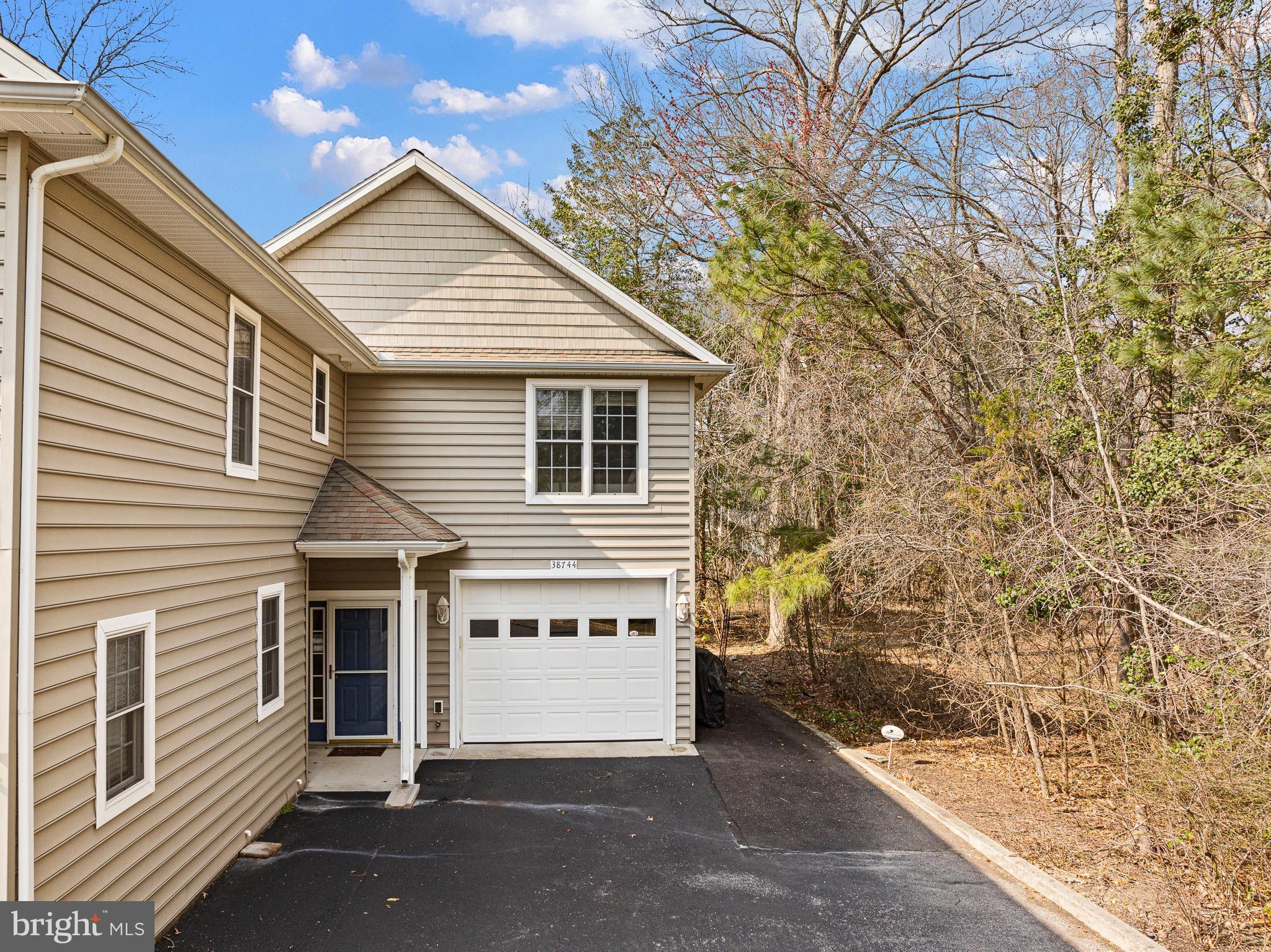 SALT POND - Residential