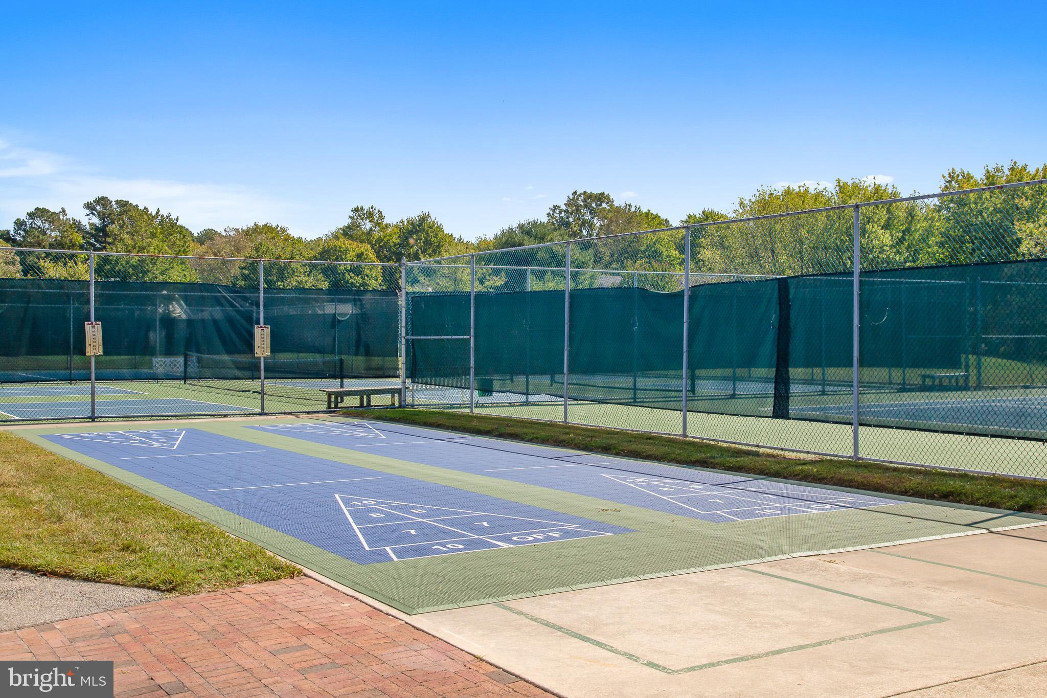 SALT POND - Residential