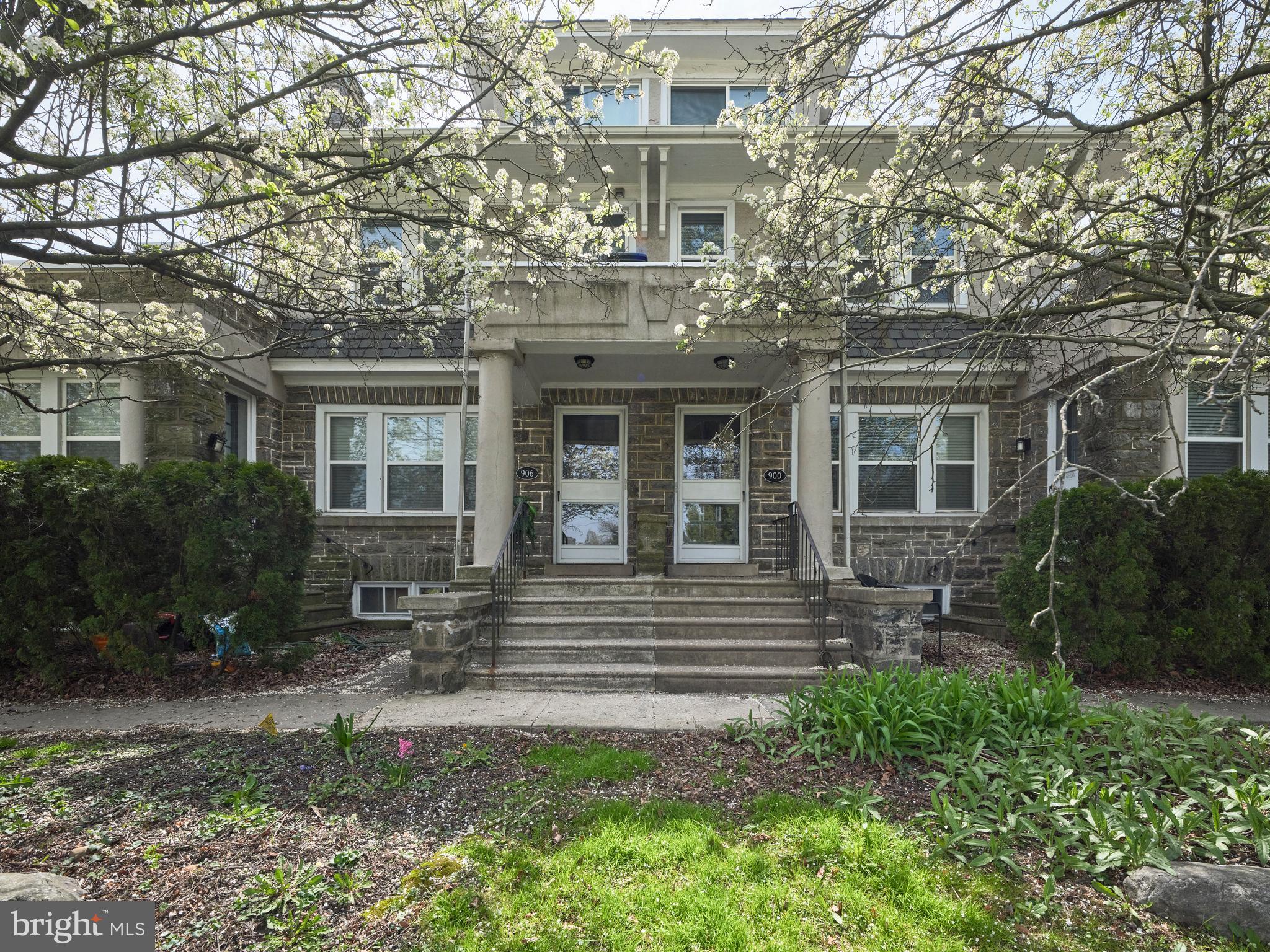 900-906 GREENWOOD AVENUE
