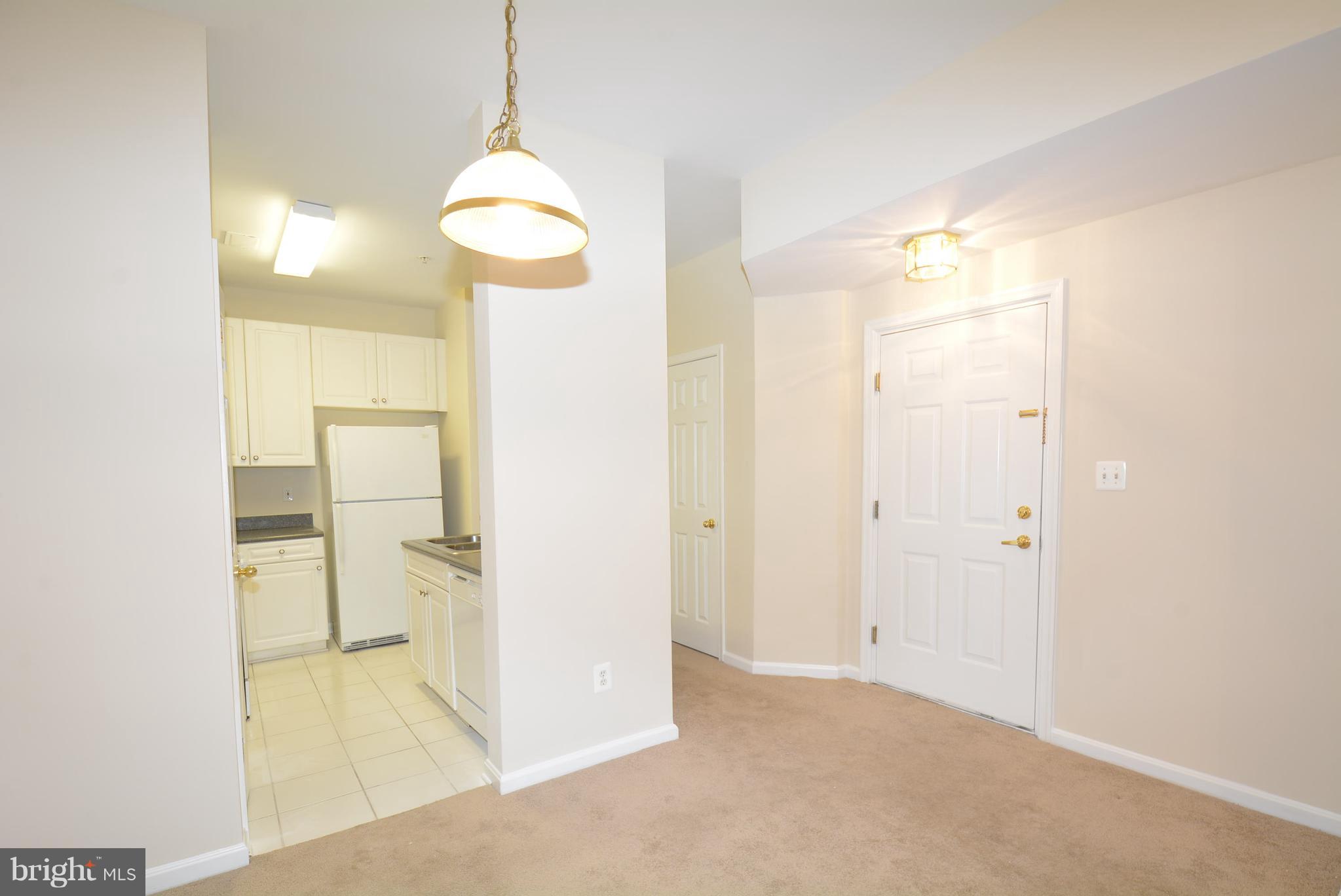 WESTBRIAR PLAZA - Residential Lease