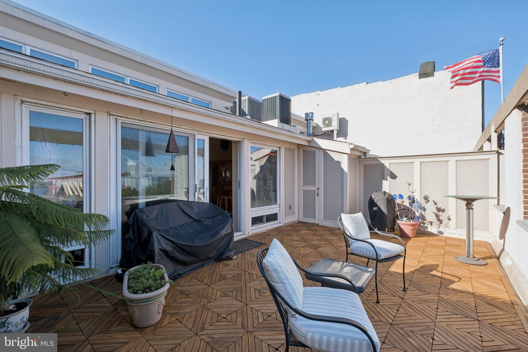 OLD CITY - Residential