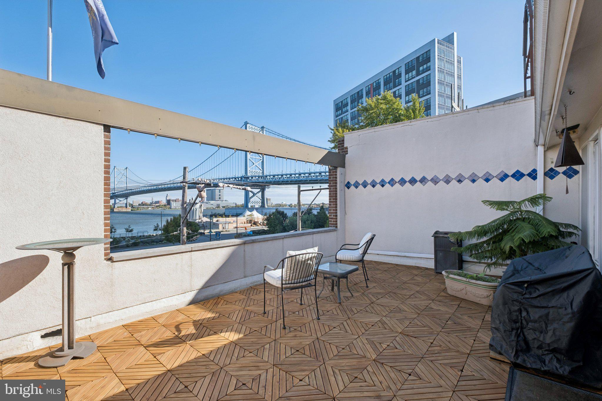 OLD CITY - Residential