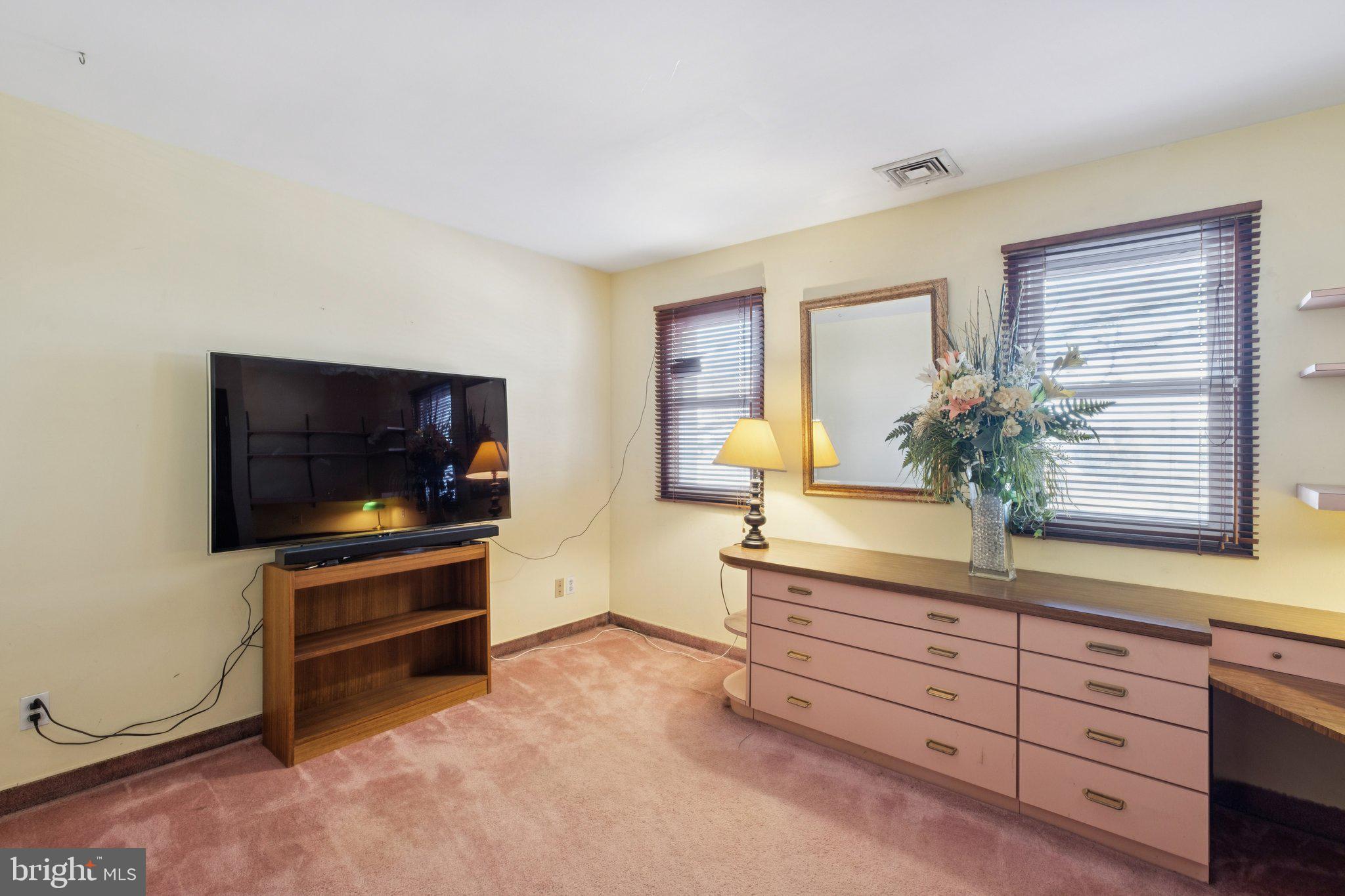 OLD CITY - Residential