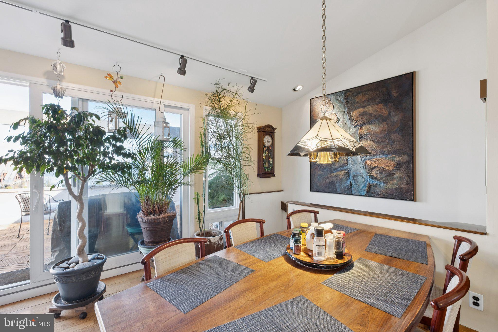 OLD CITY - Residential