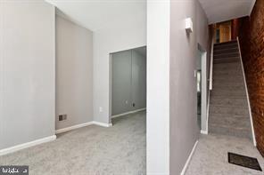 ALBEMARLE SQUARE - Residential