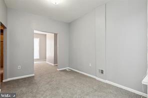 ALBEMARLE SQUARE - Residential