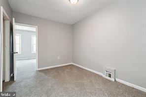 ALBEMARLE SQUARE - Residential