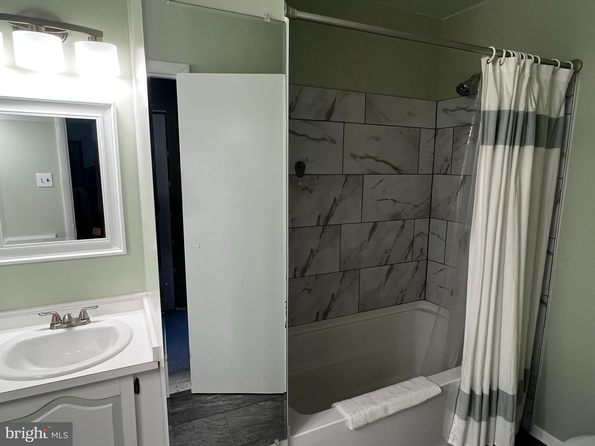 THUNDER HILL - Residential