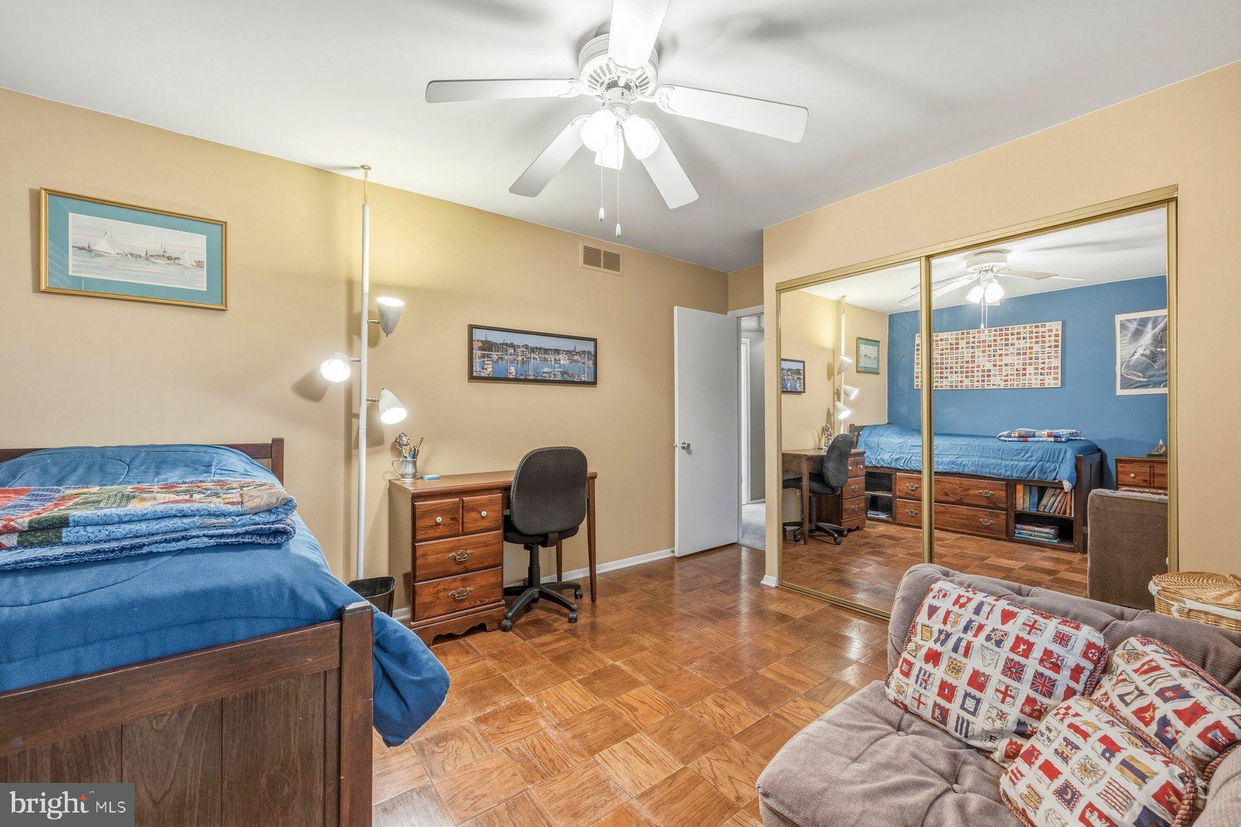 THUNDER HILL - Residential