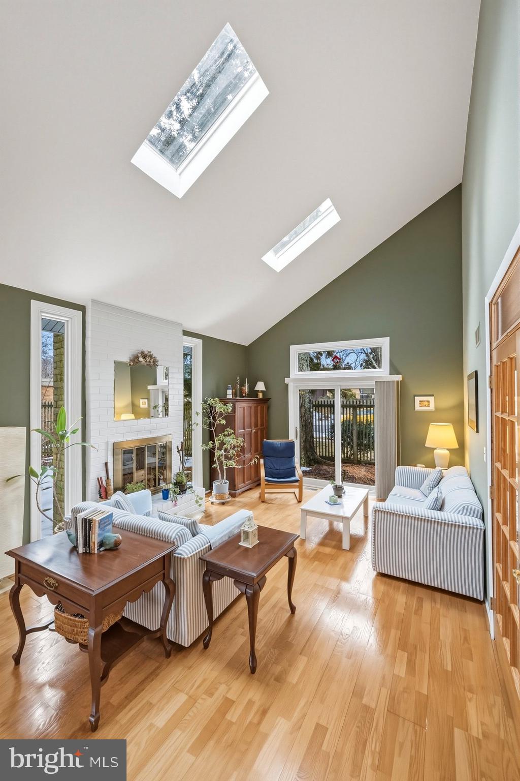 THUNDER HILL - Residential