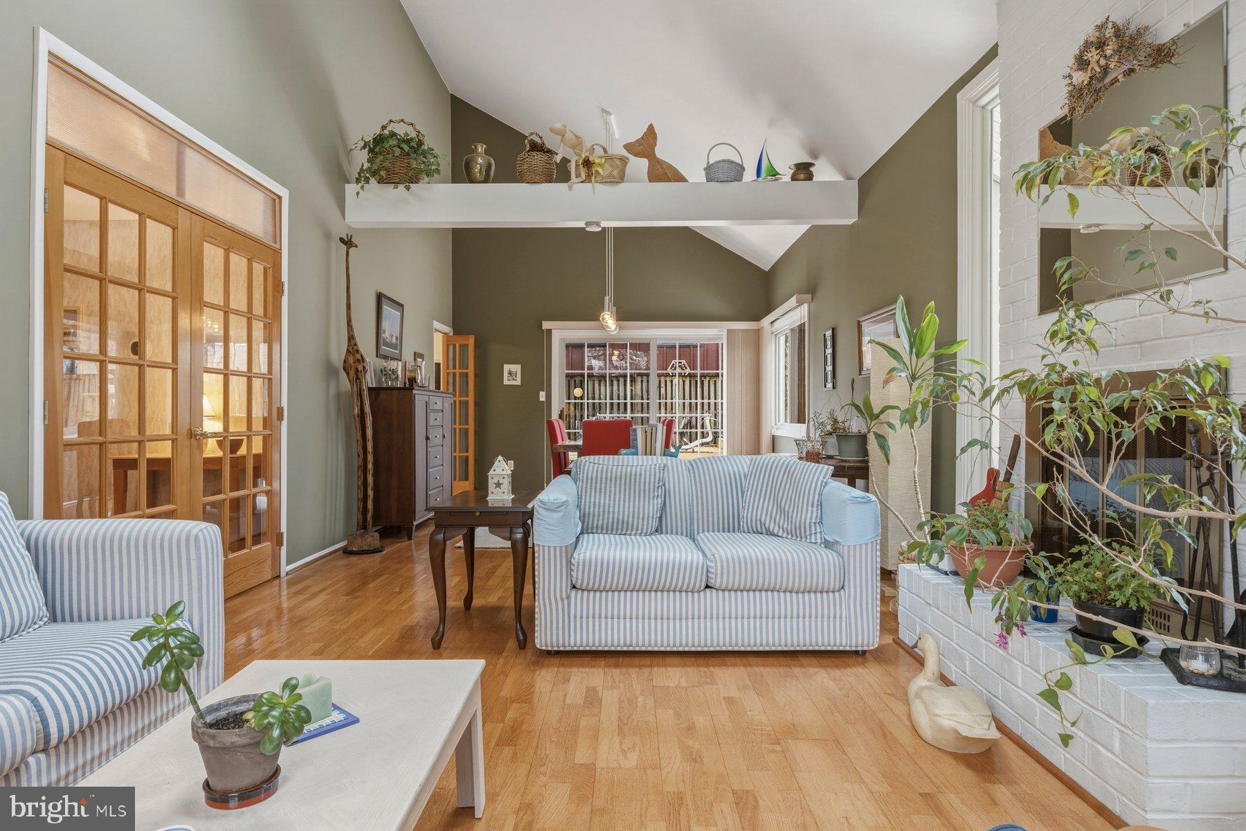 THUNDER HILL - Residential