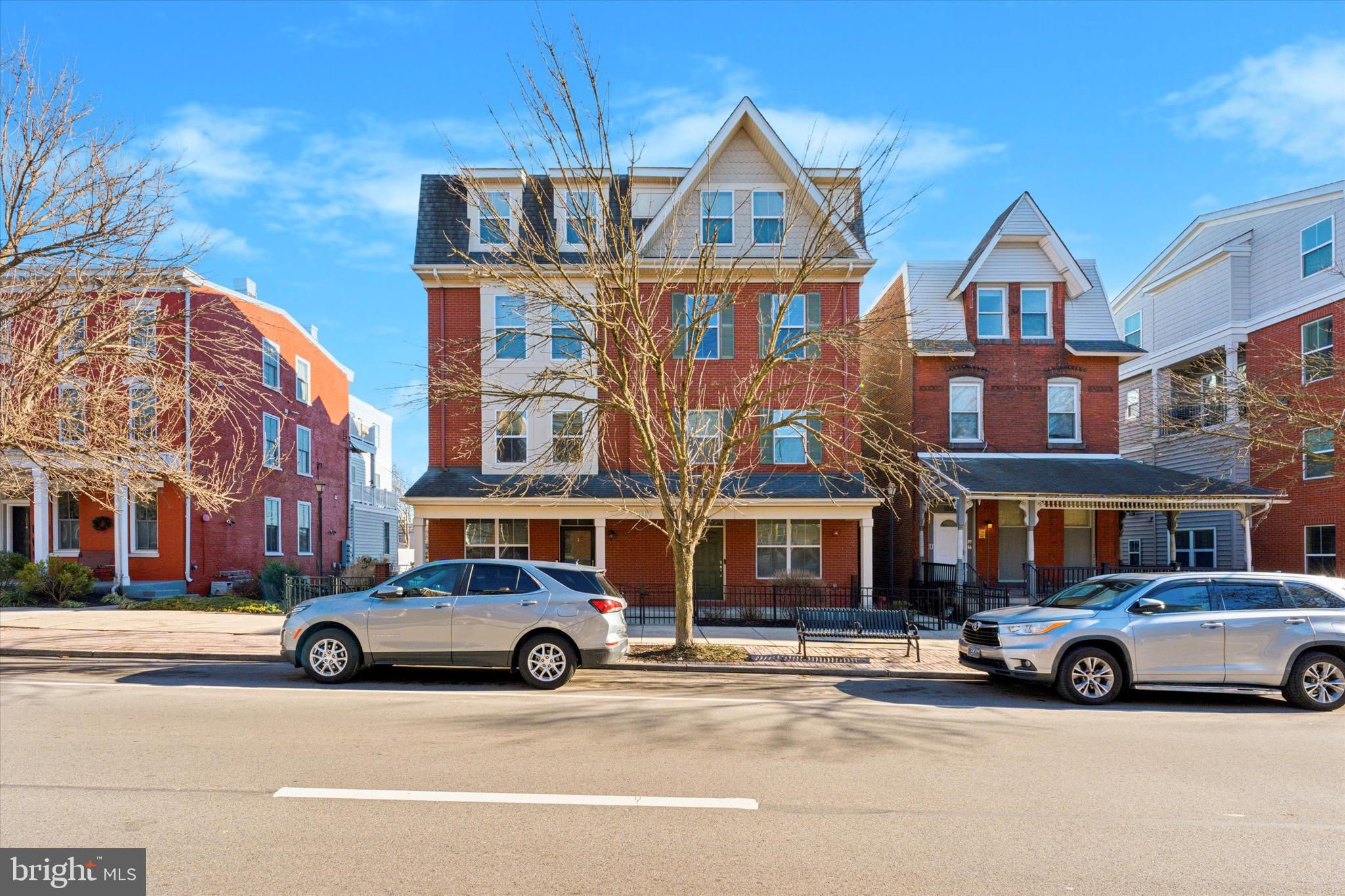 NORRISTOWN - Residential