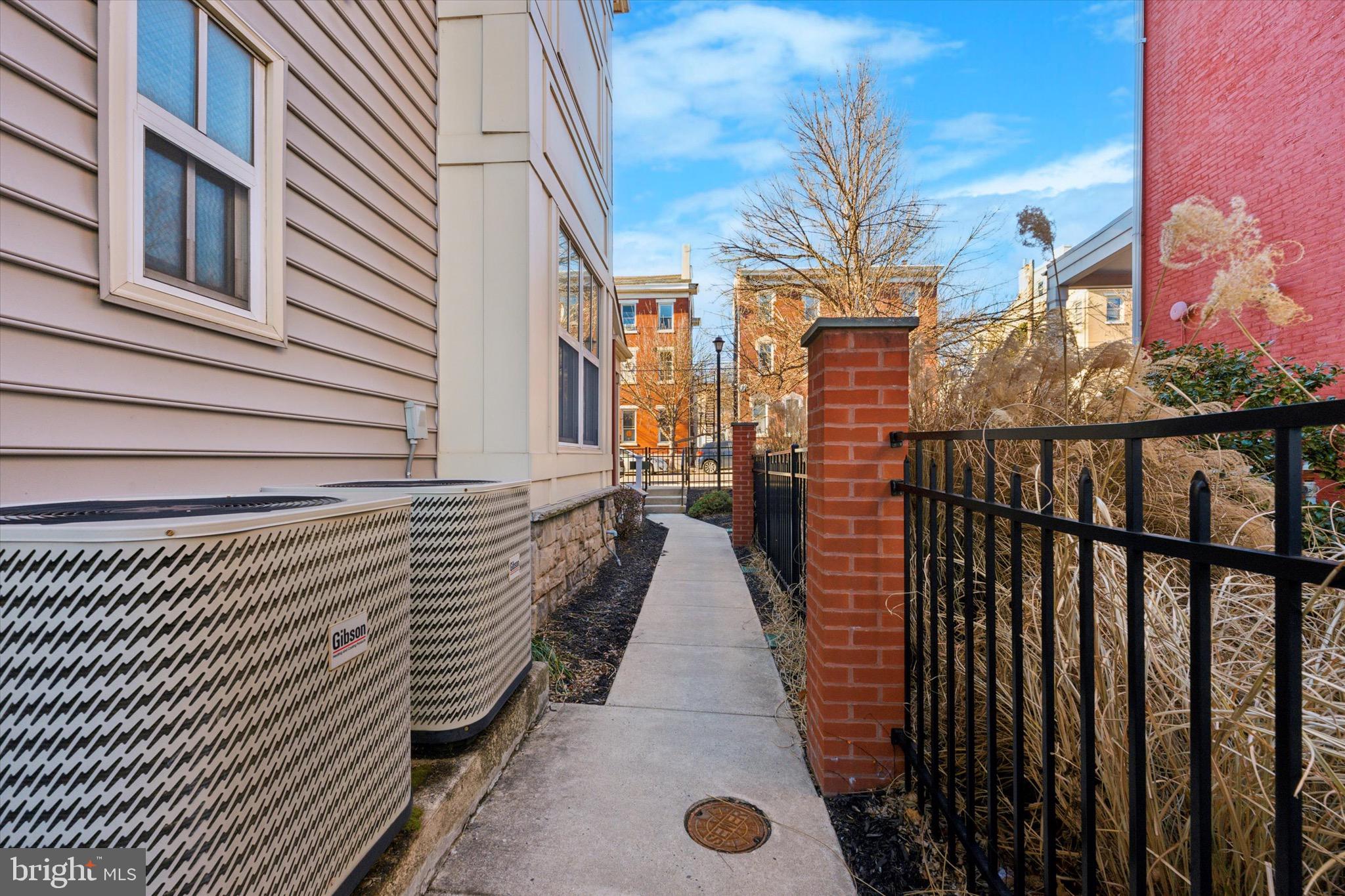 NORRISTOWN - Residential