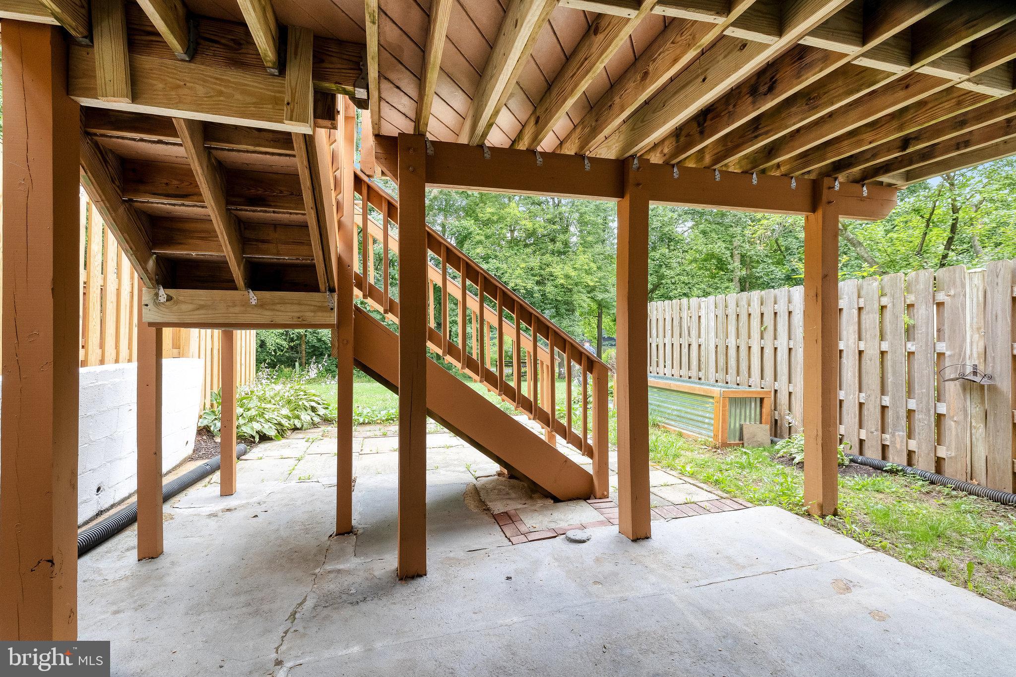 LAKE BRADDOCK - Residential Lease