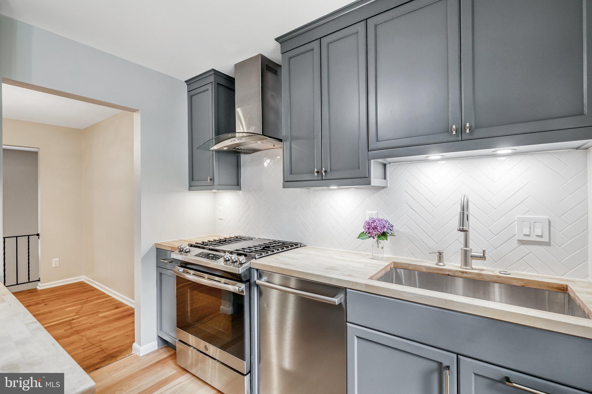 LAKE BRADDOCK - Residential Lease