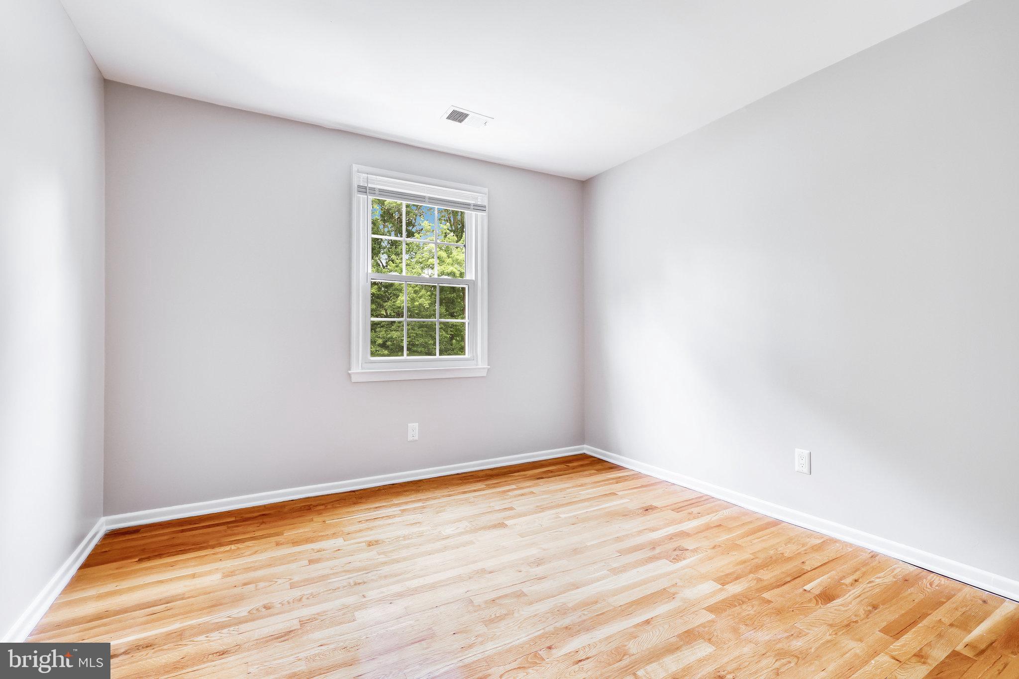 LAKE BRADDOCK - Residential Lease