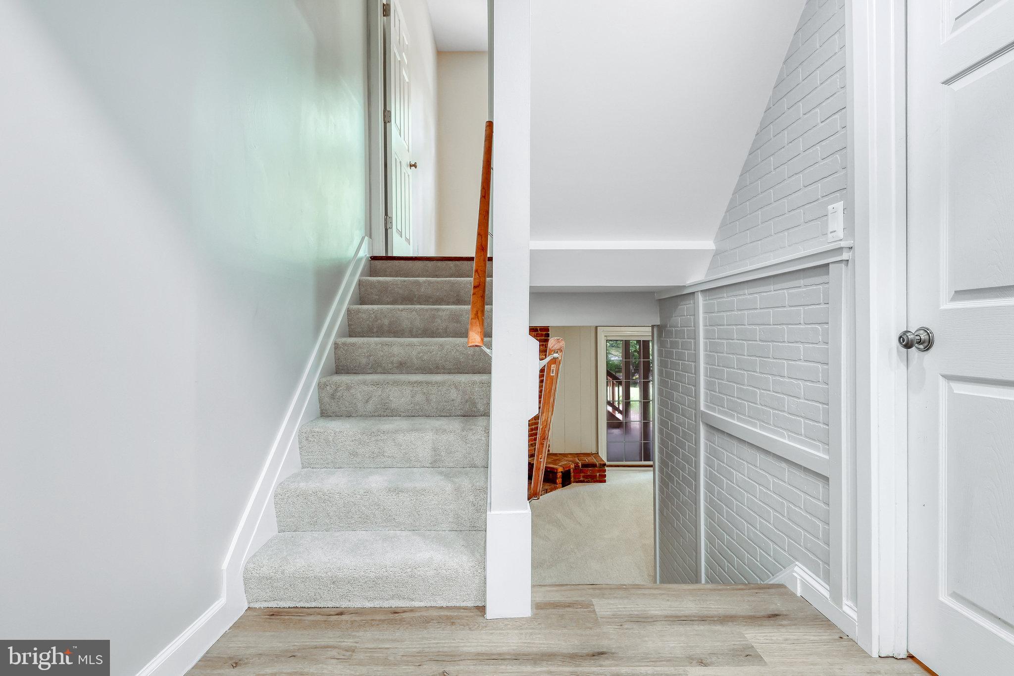 LAKE BRADDOCK - Residential Lease