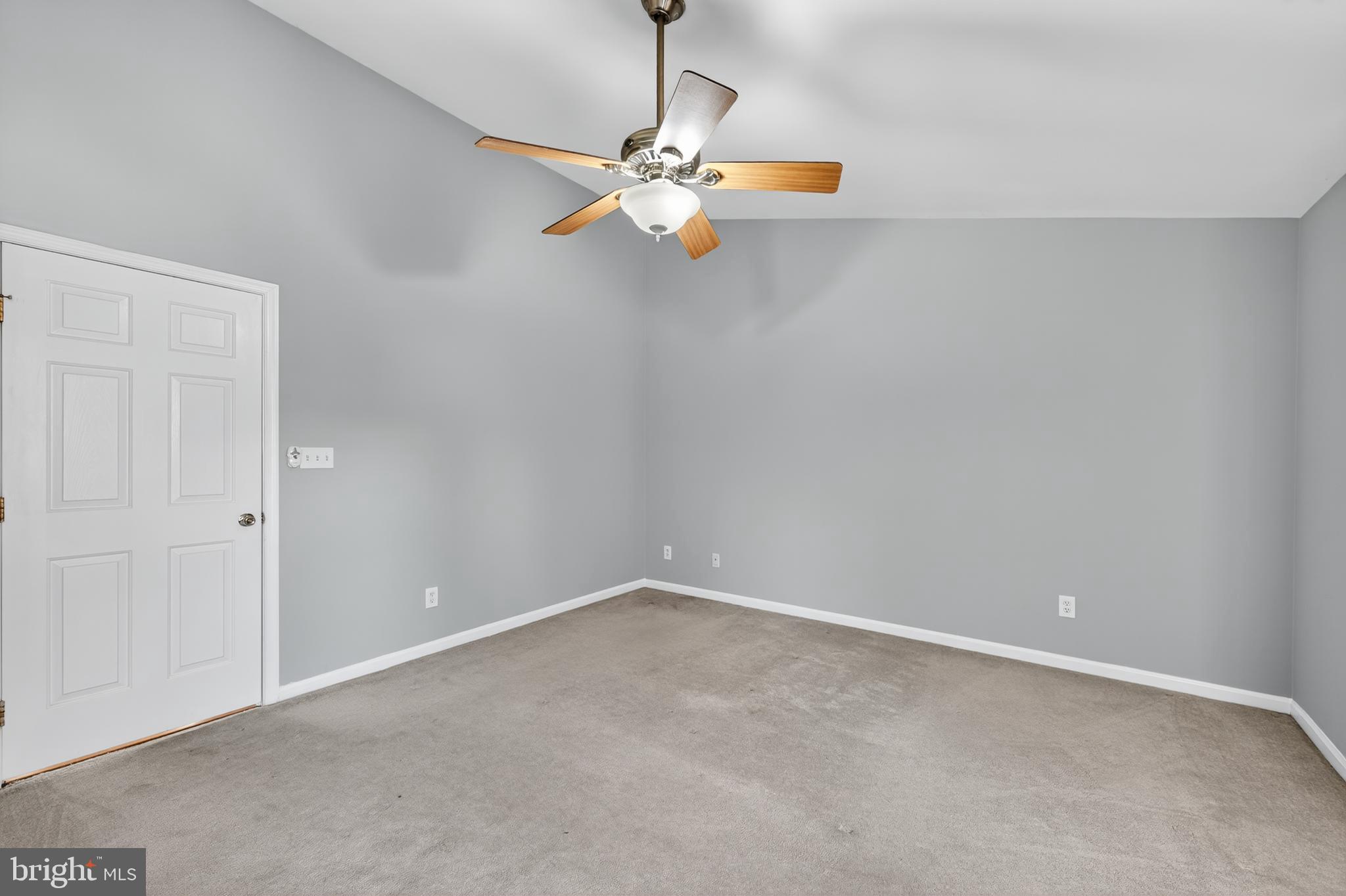 SOMERSET - Residential Lease