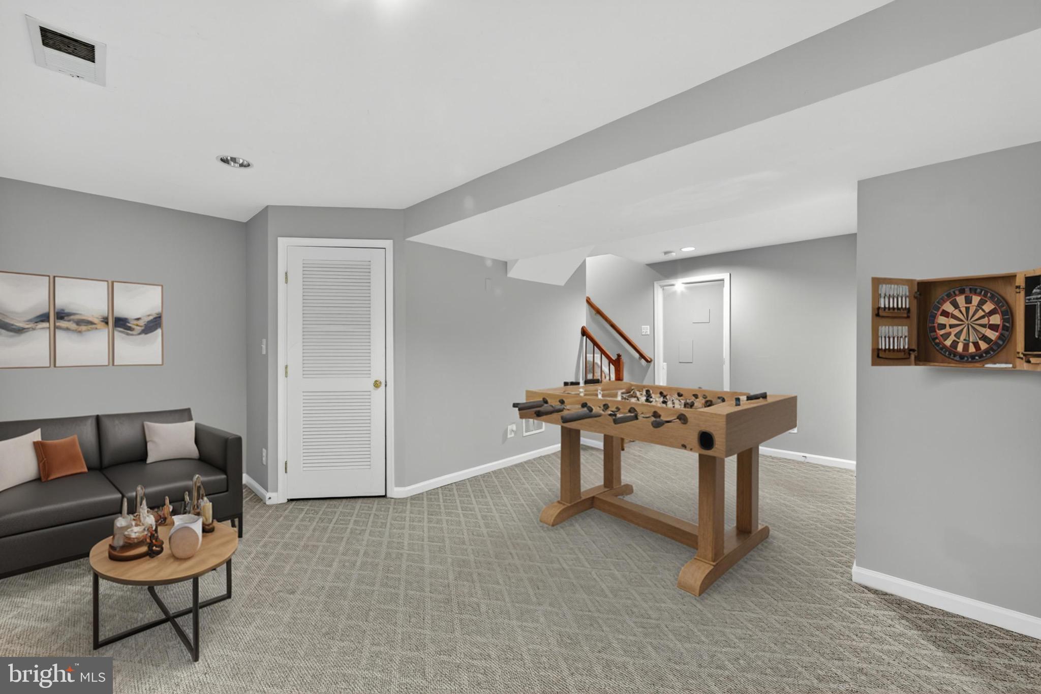 SOMERSET - Residential Lease