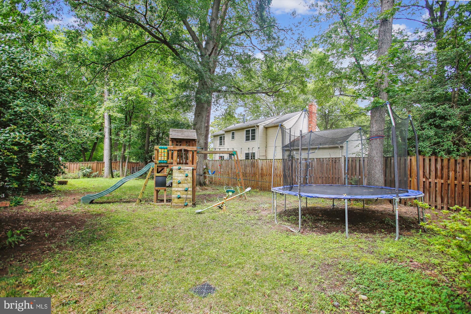 RIVERSIDE - Residential Lease