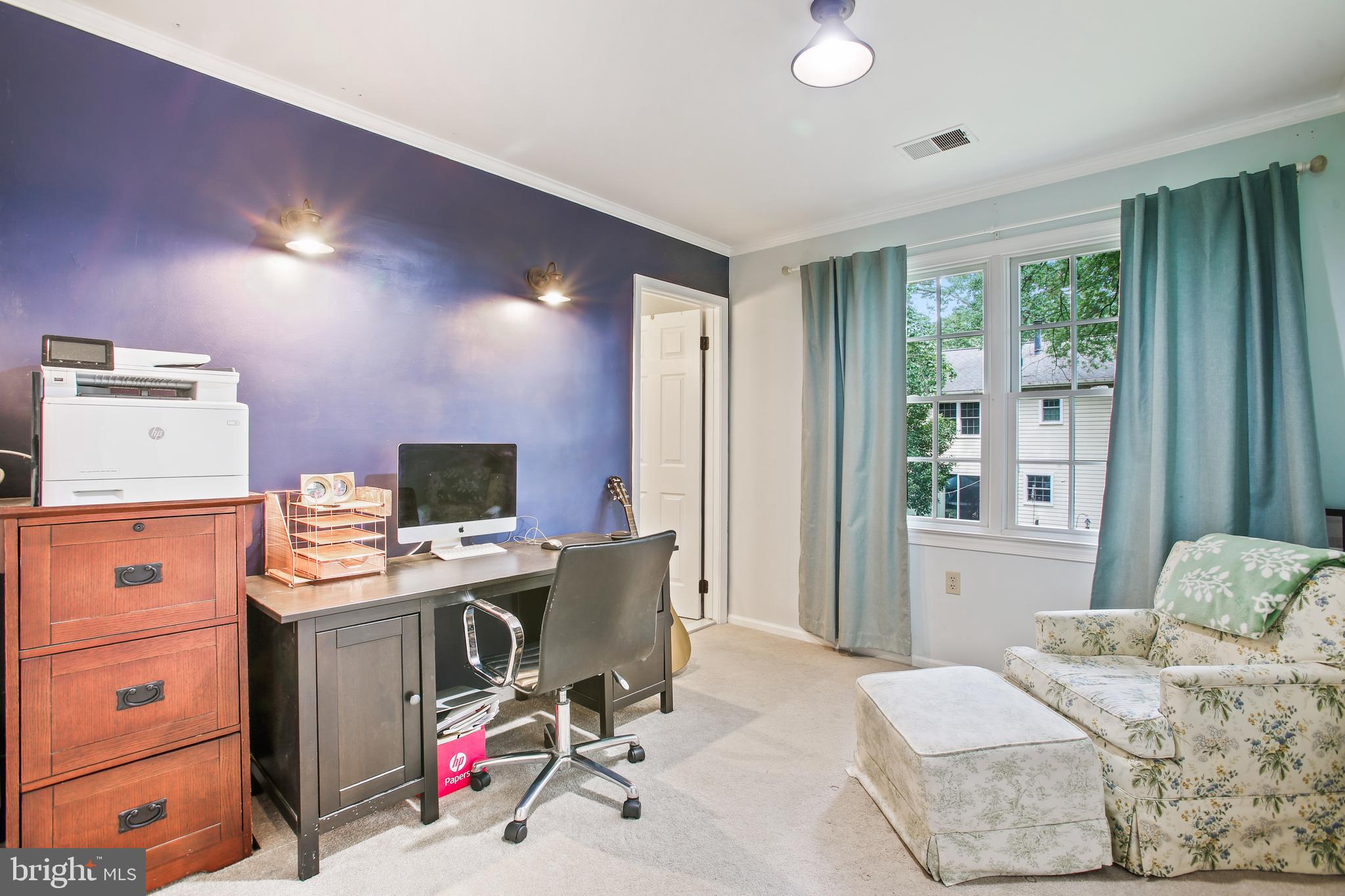 RIVERSIDE - Residential Lease