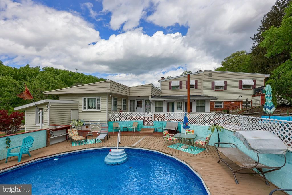 Photo of 367 BRIDGE VALLEY RD, PEQUEA, PA 17565 (MLS # PALA2034412)