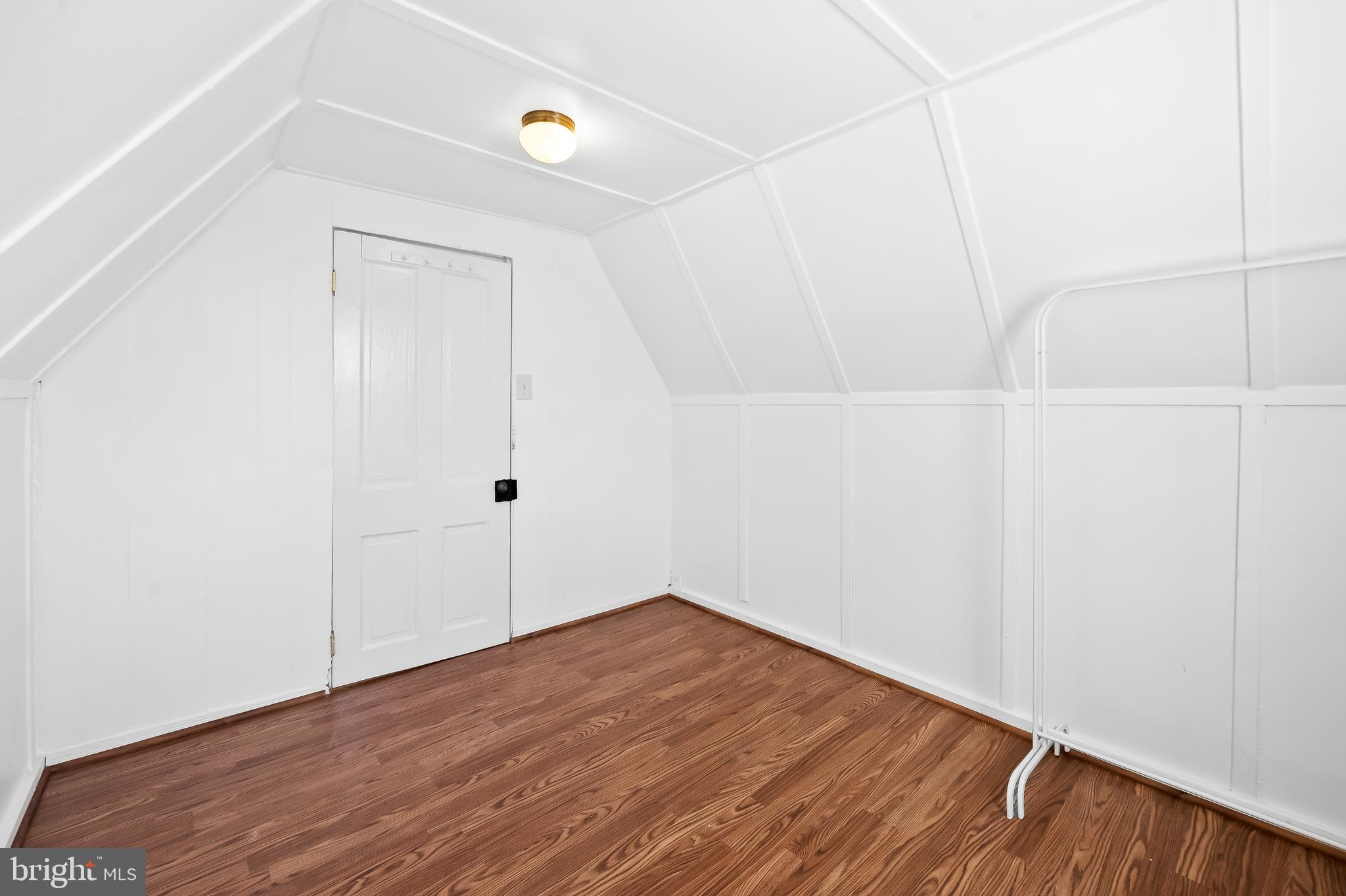 HAMILTON HEIGHTS - Residential Income