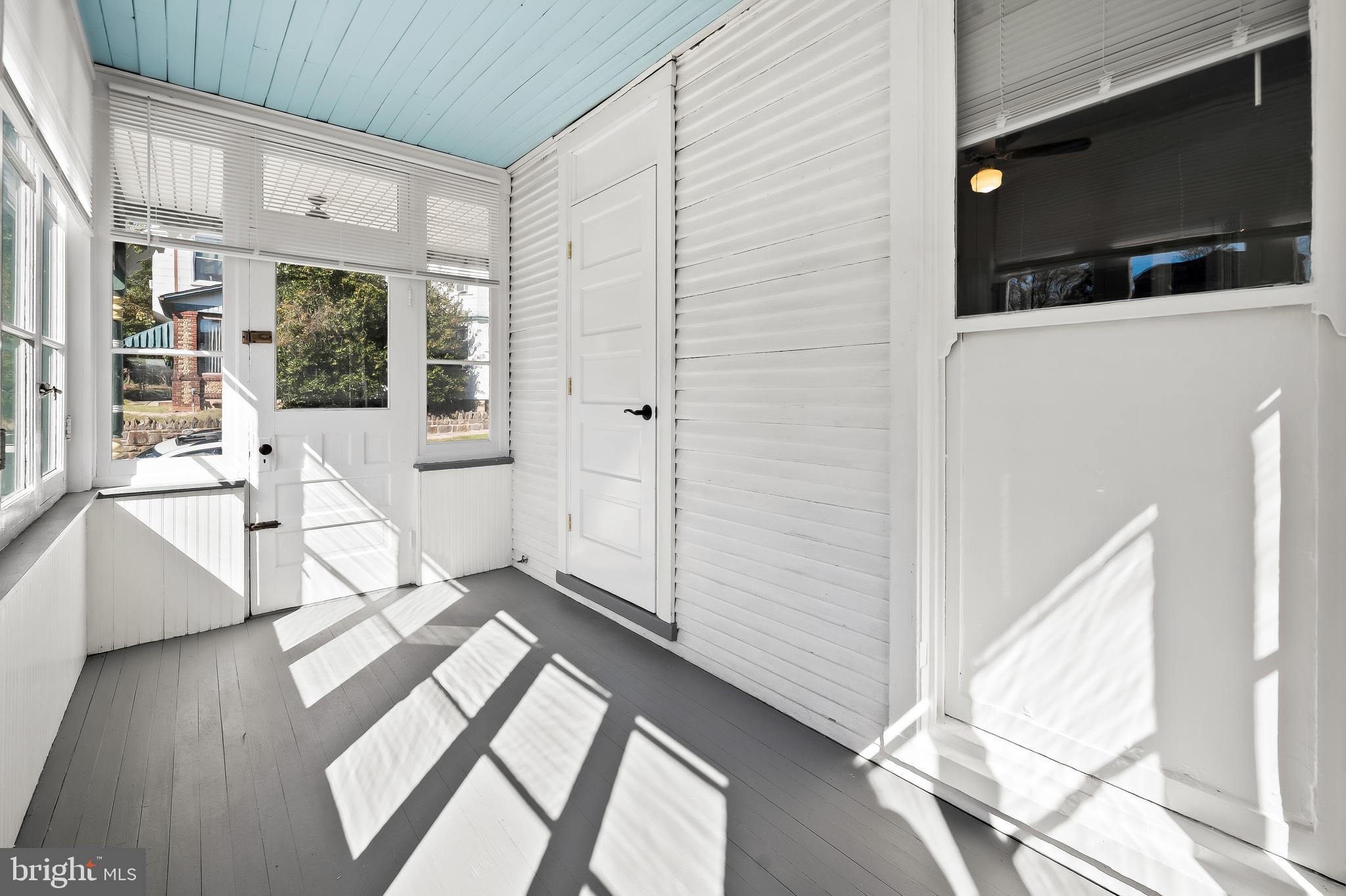 HAMILTON HEIGHTS - Residential Income