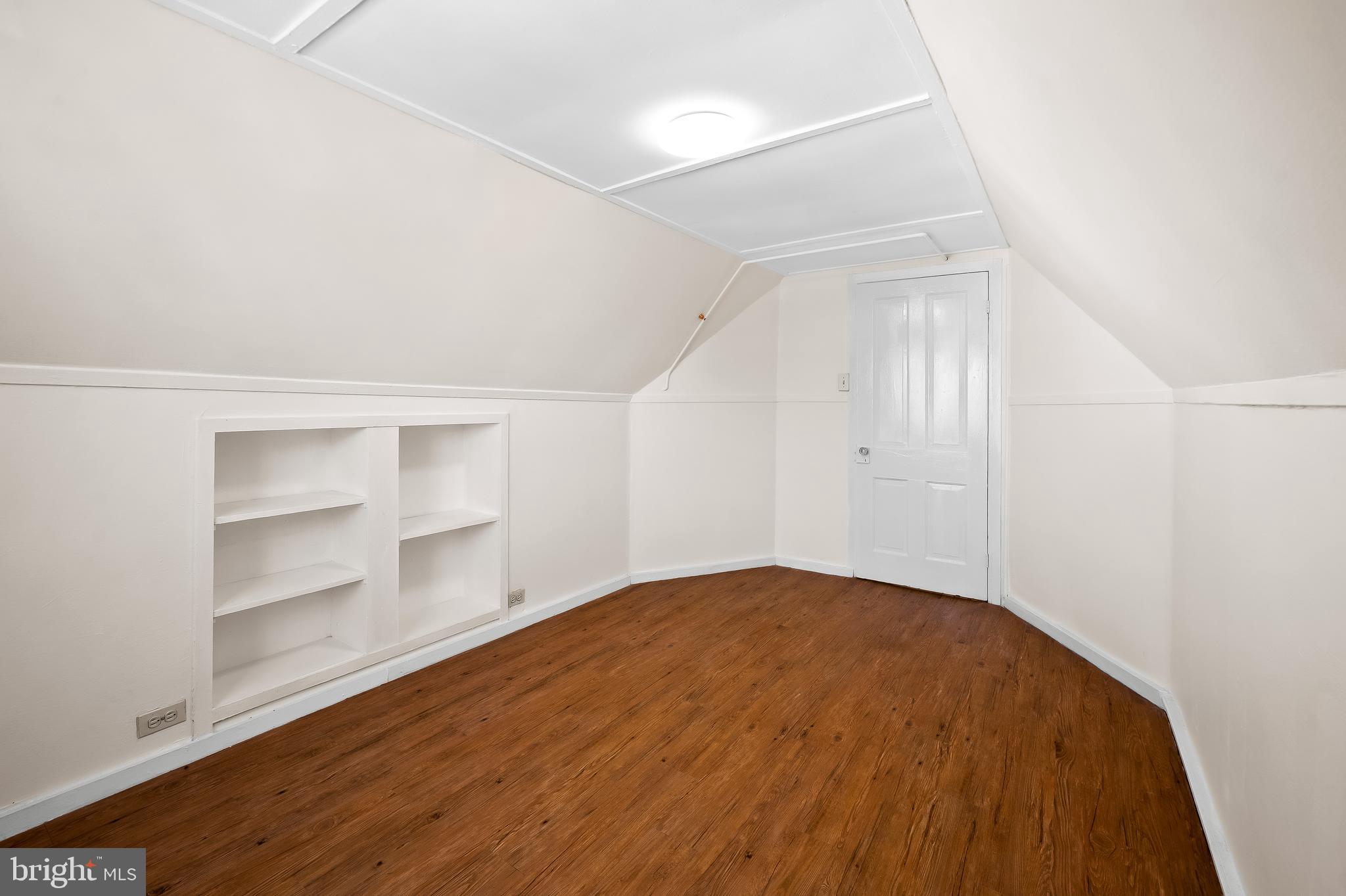 HAMILTON HEIGHTS - Residential Income